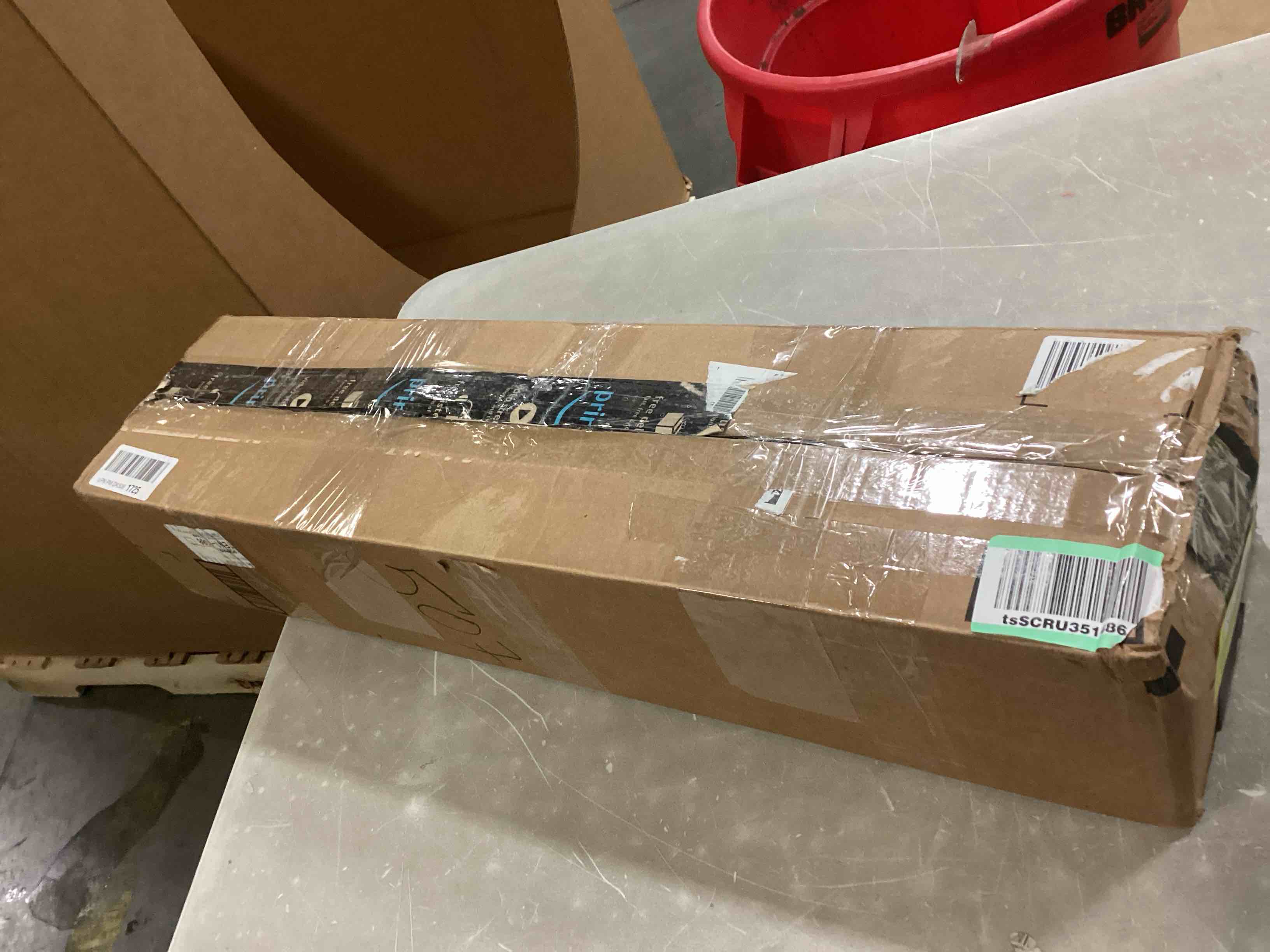 https://s3.amazonaws.com/lotting-images-prod/bidfta/YEL6795987_1738331398836.jpeg