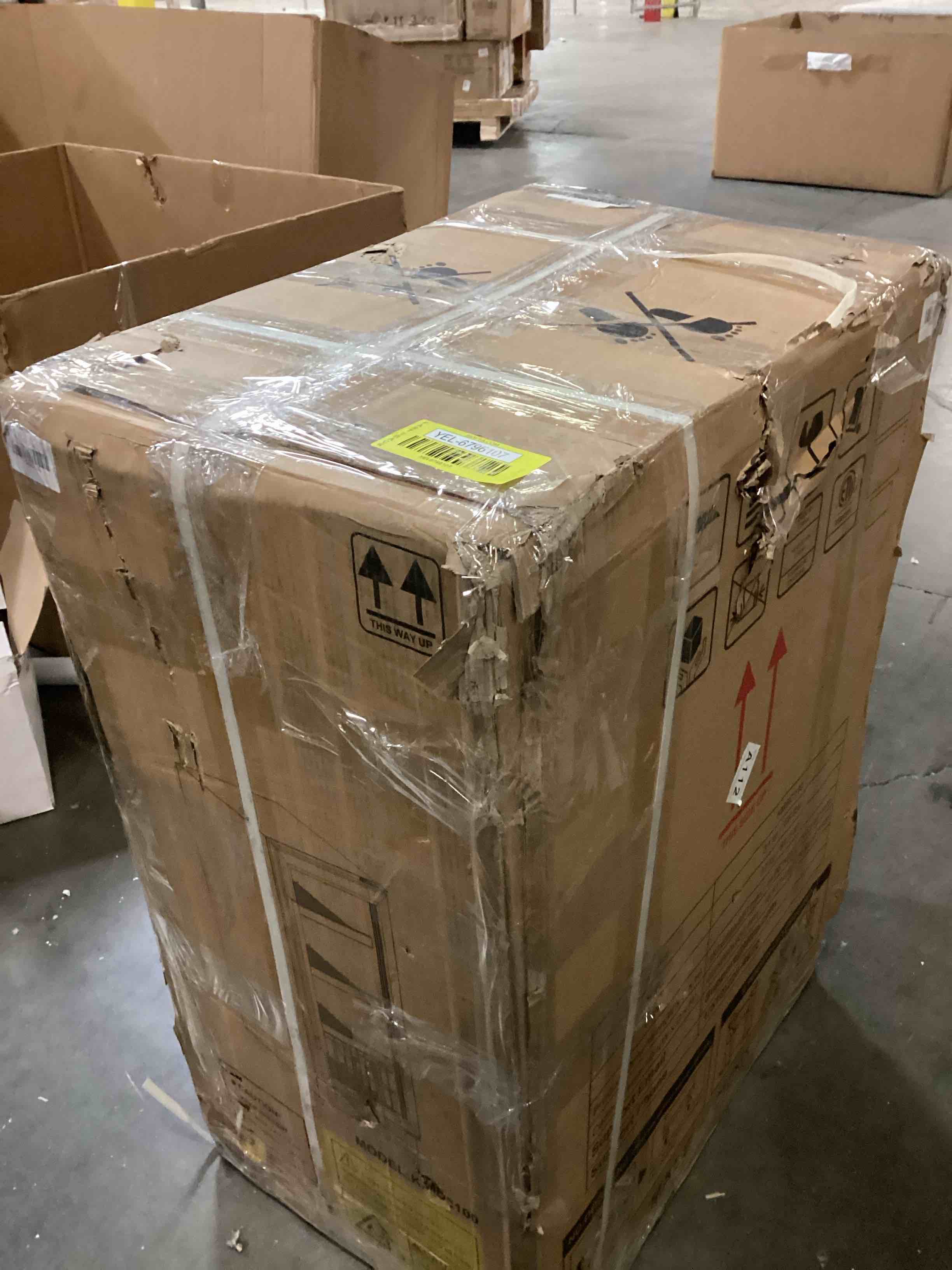 https://s3.amazonaws.com/lotting-images-prod/bidfta/YEL6796107_1738858234588.jpeg