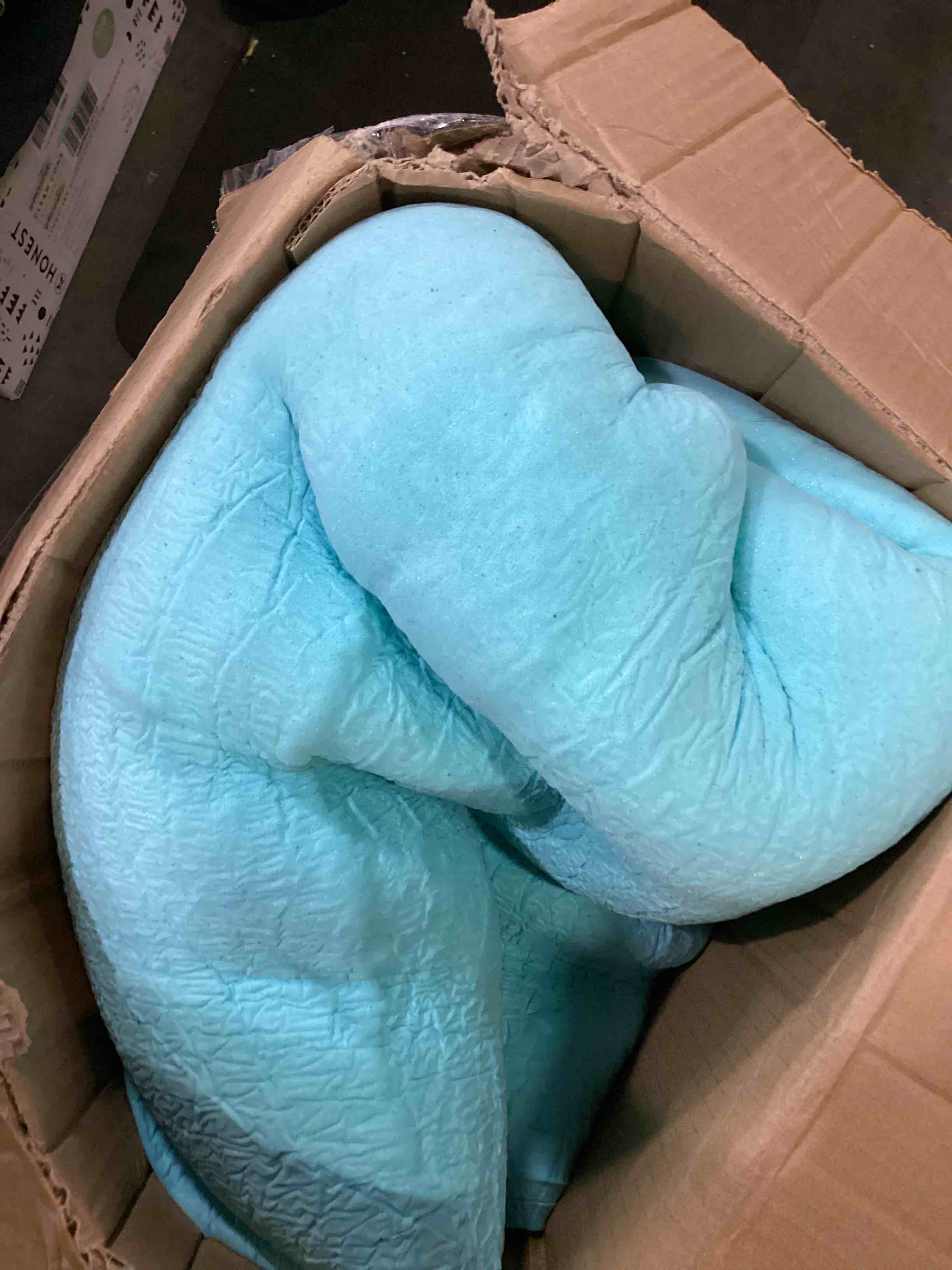 https://s3.amazonaws.com/lotting-images-prod/bidfta/YEL6796209_1739194594059.jpeg