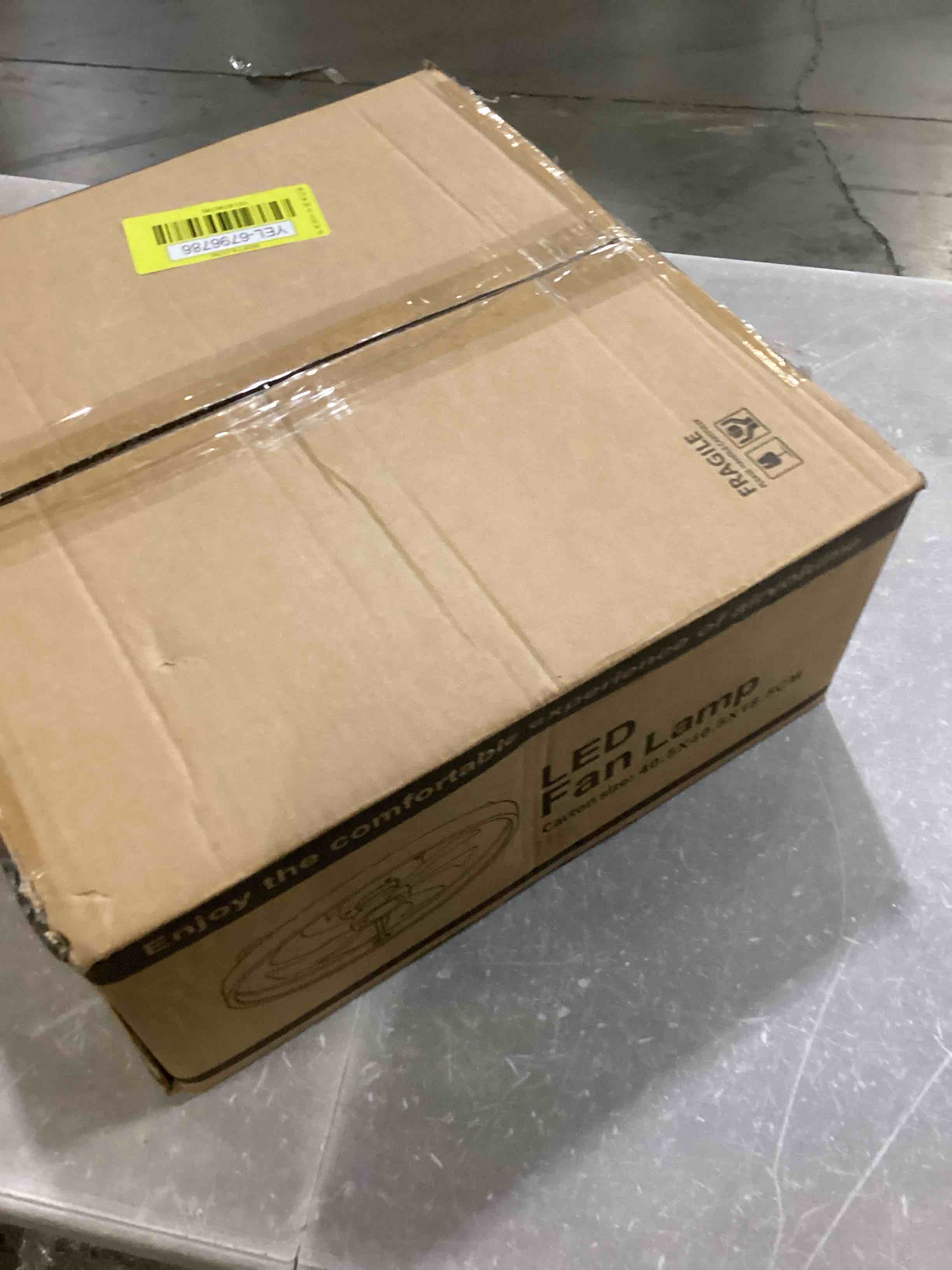https://s3.amazonaws.com/lotting-images-prod/bidfta/YEL6796786_1740744603559.jpeg
