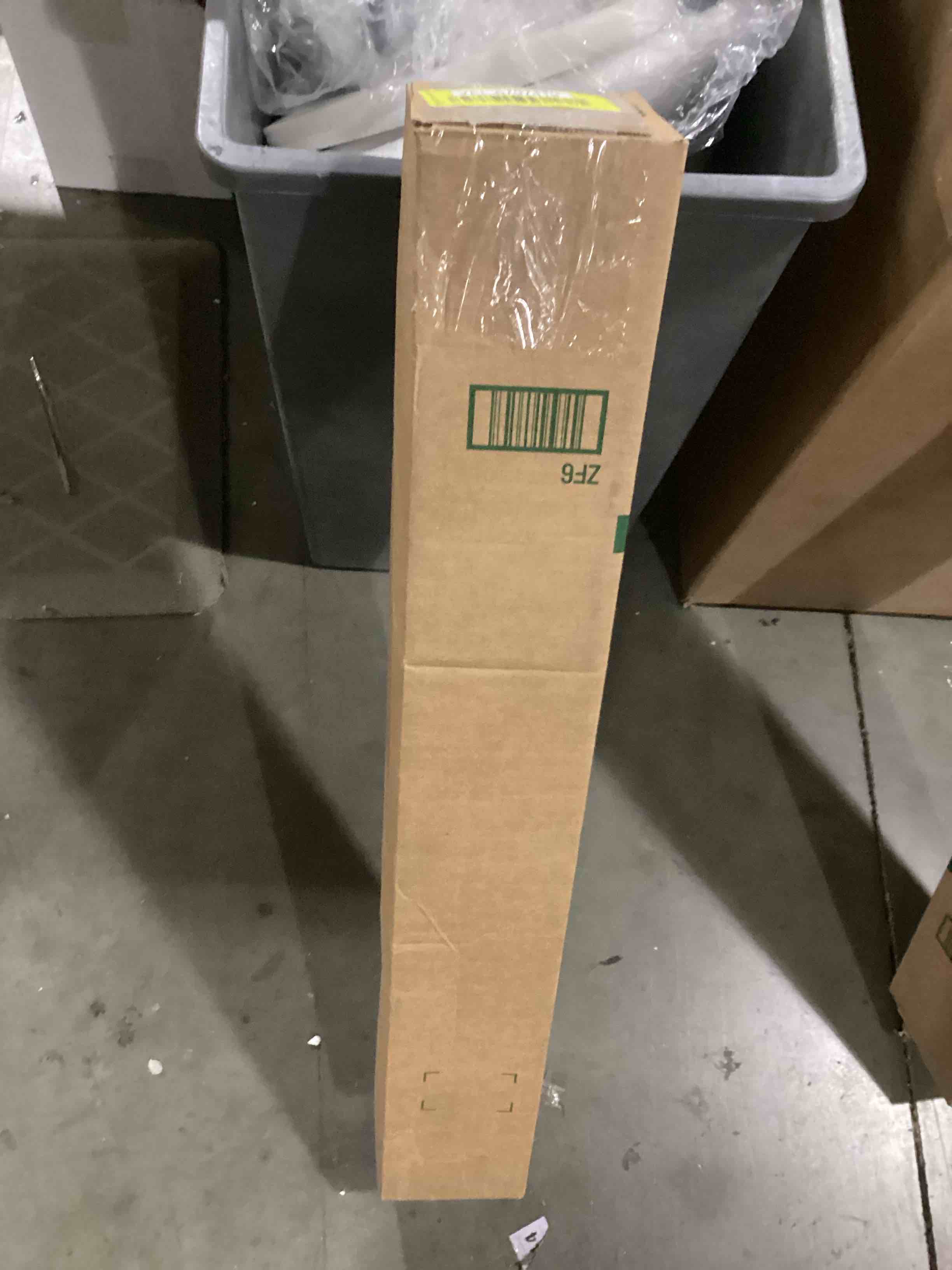 https://s3.amazonaws.com/lotting-images-prod/bidfta/YEL6797419_1737993845125.jpeg