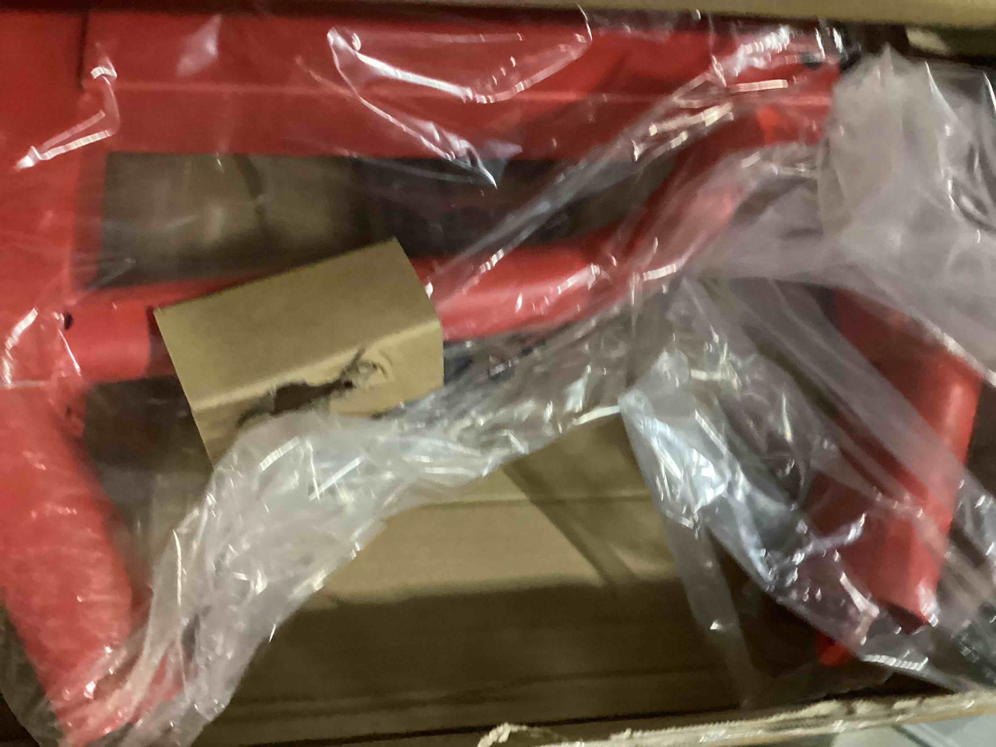 https://s3.amazonaws.com/lotting-images-prod/bidfta/YEL6797444_1738000143740.jpeg