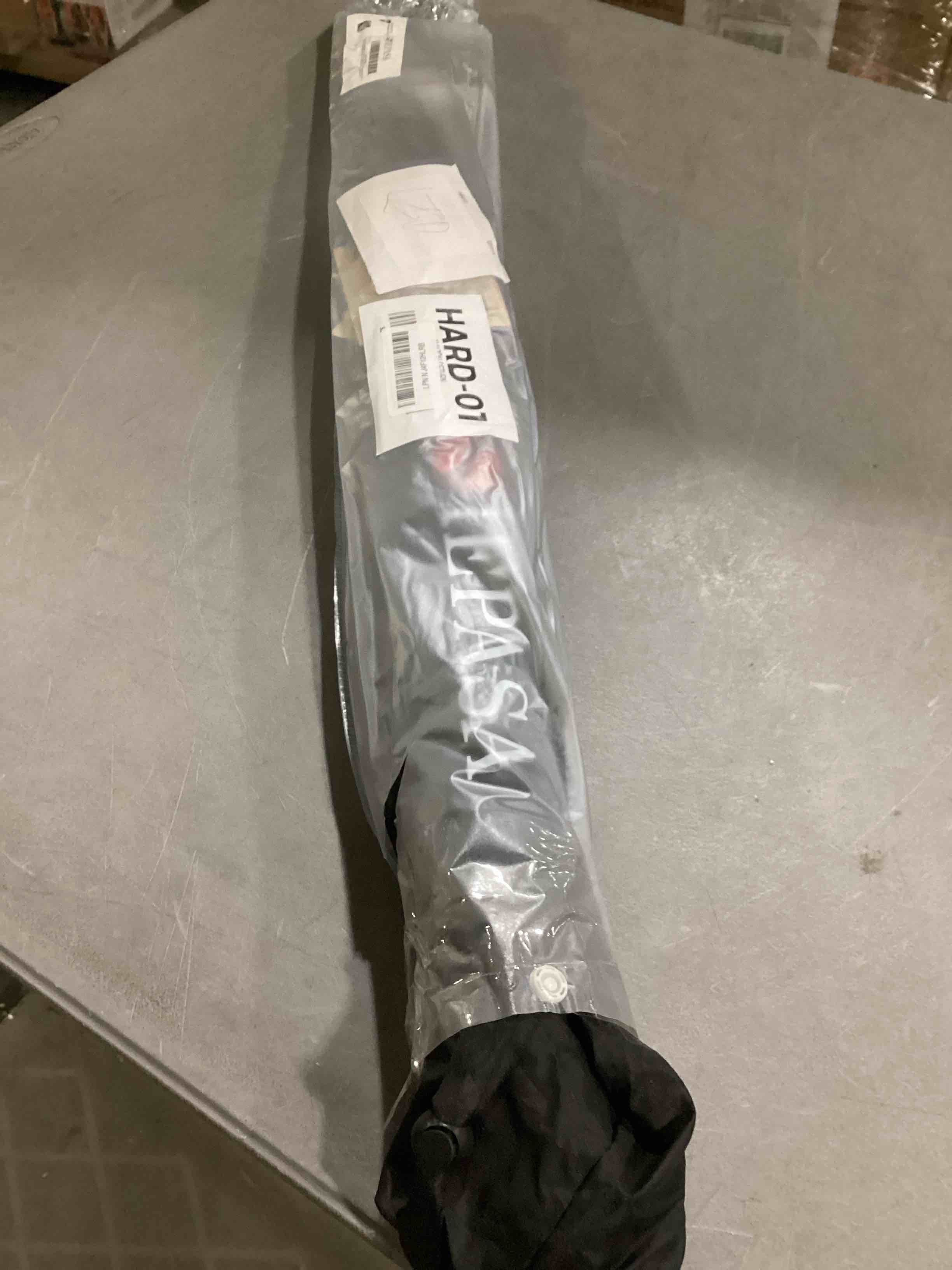 https://s3.amazonaws.com/lotting-images-prod/bidfta/YEL6797787_1738338806384.jpeg