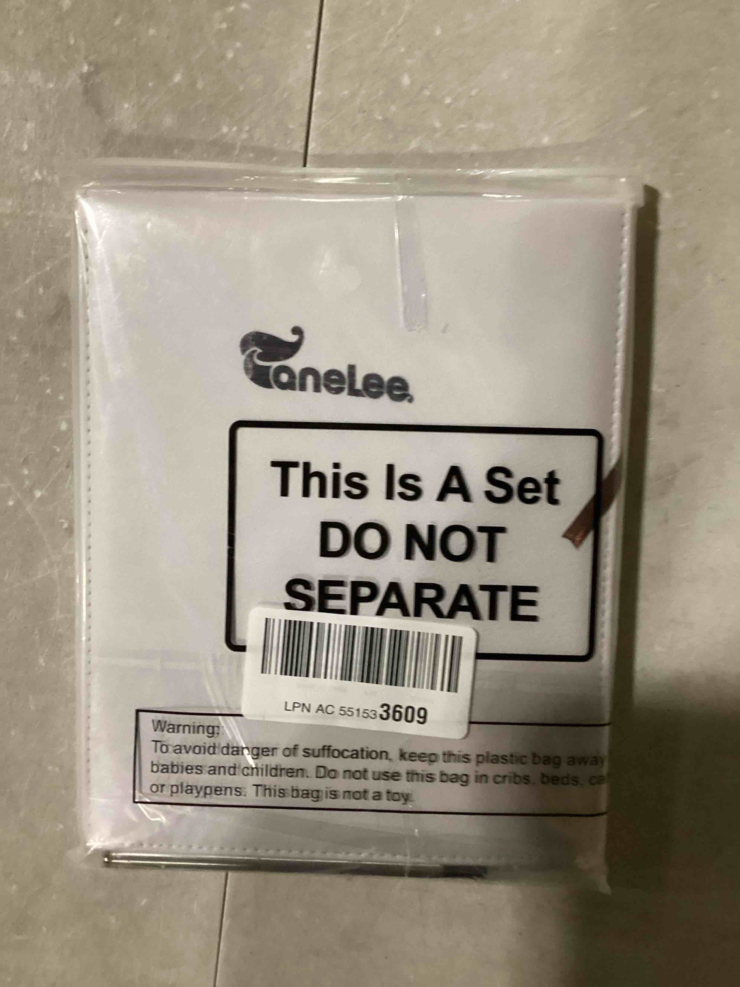 https://s3.amazonaws.com/lotting-images-prod/bidfta/YEL6798531_1732896965570.jpeg