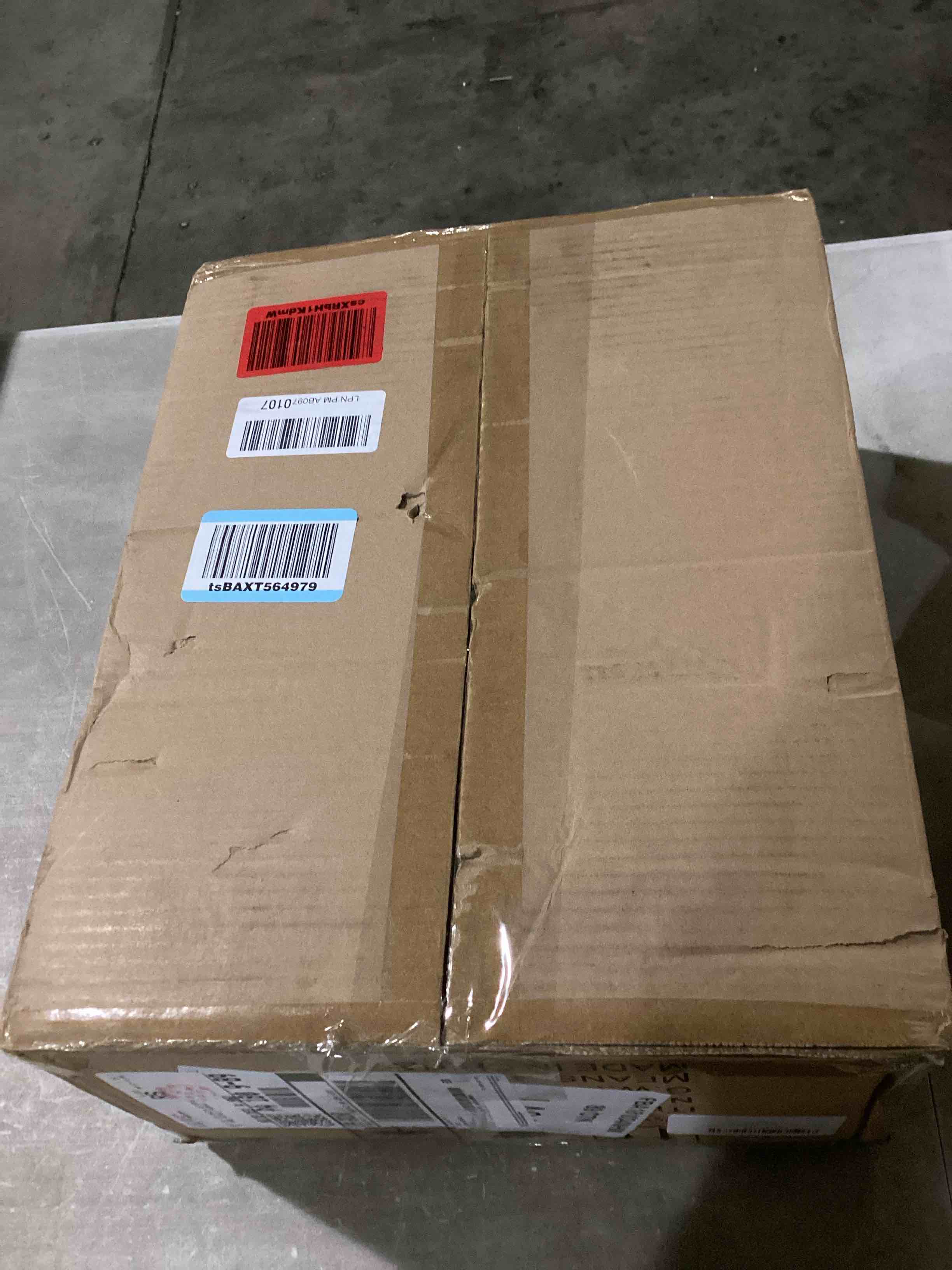 https://s3.amazonaws.com/lotting-images-prod/bidfta/YEL6798794_1733234330644.jpeg
