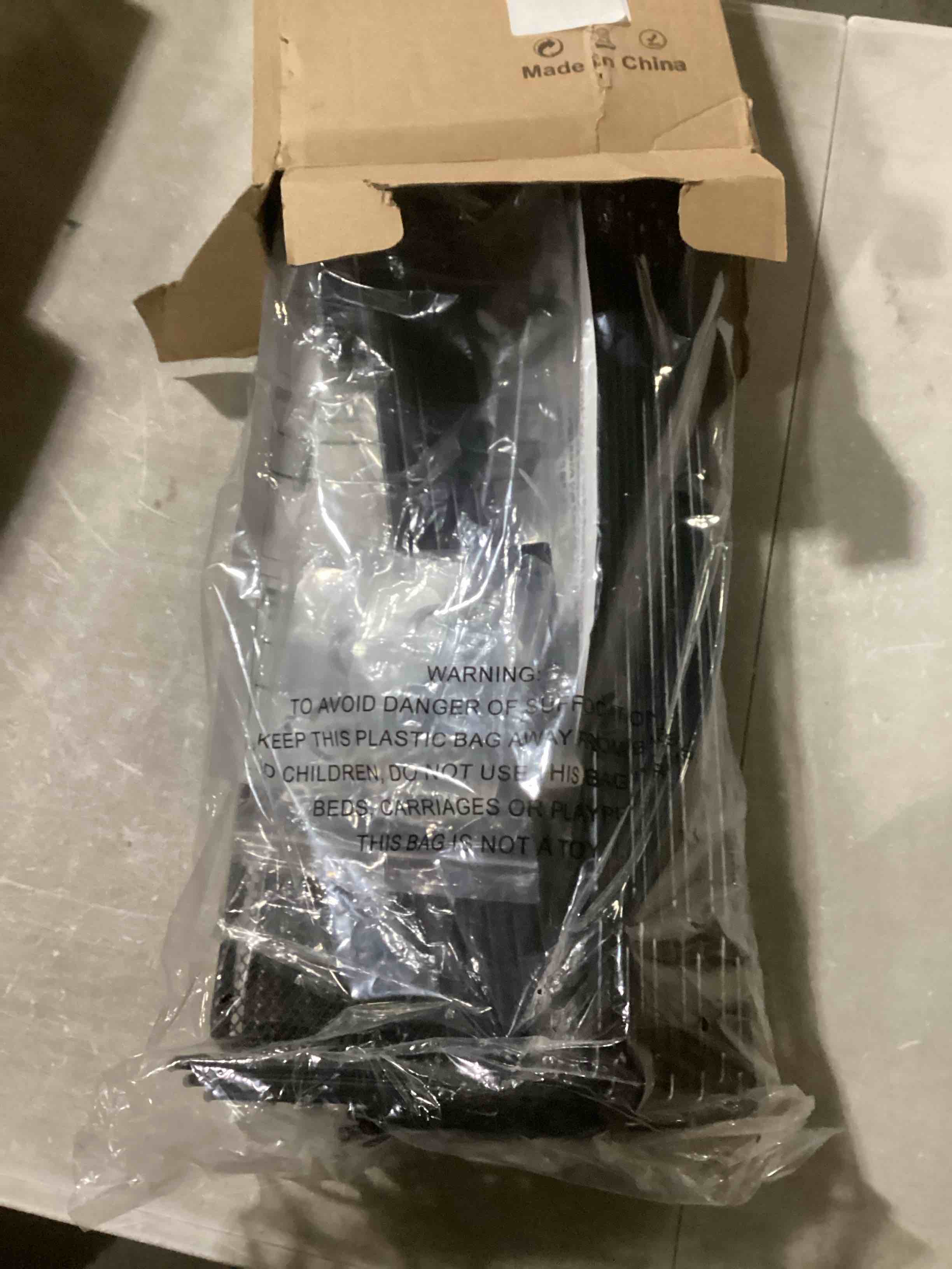 https://s3.amazonaws.com/lotting-images-prod/bidfta/YEL6799209_1733401011609.jpeg