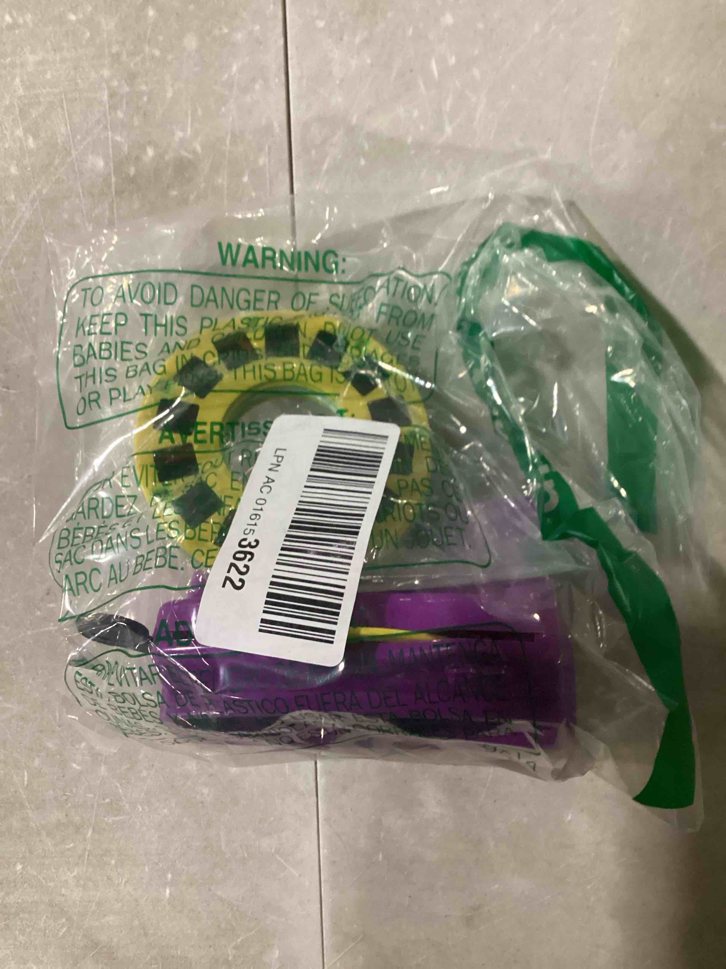 https://s3.amazonaws.com/lotting-images-prod/bidfta/YEL6799489_1733498979733.jpeg