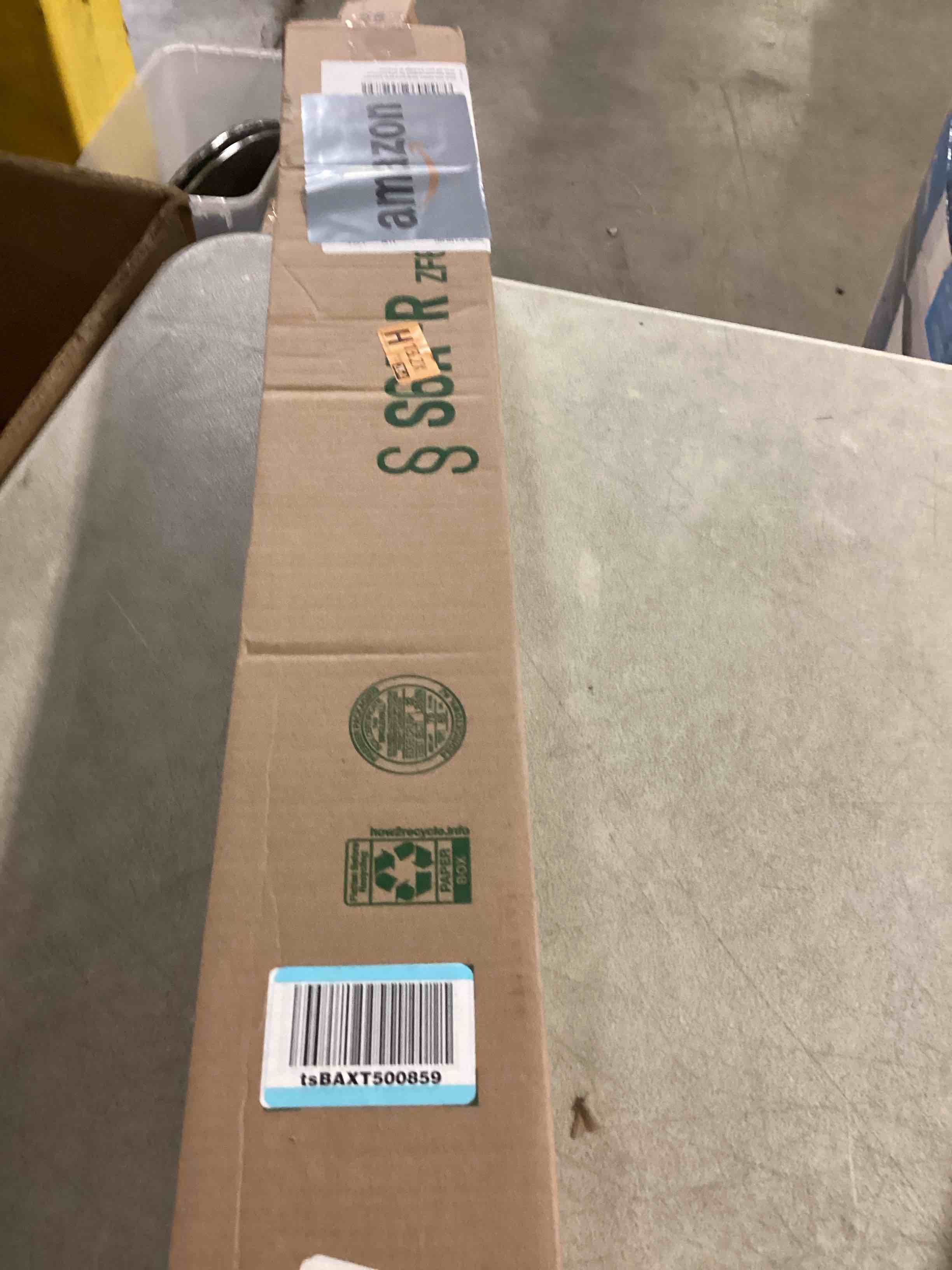 https://s3.amazonaws.com/lotting-images-prod/bidfta/YEL6800151_1738078489653.jpeg
