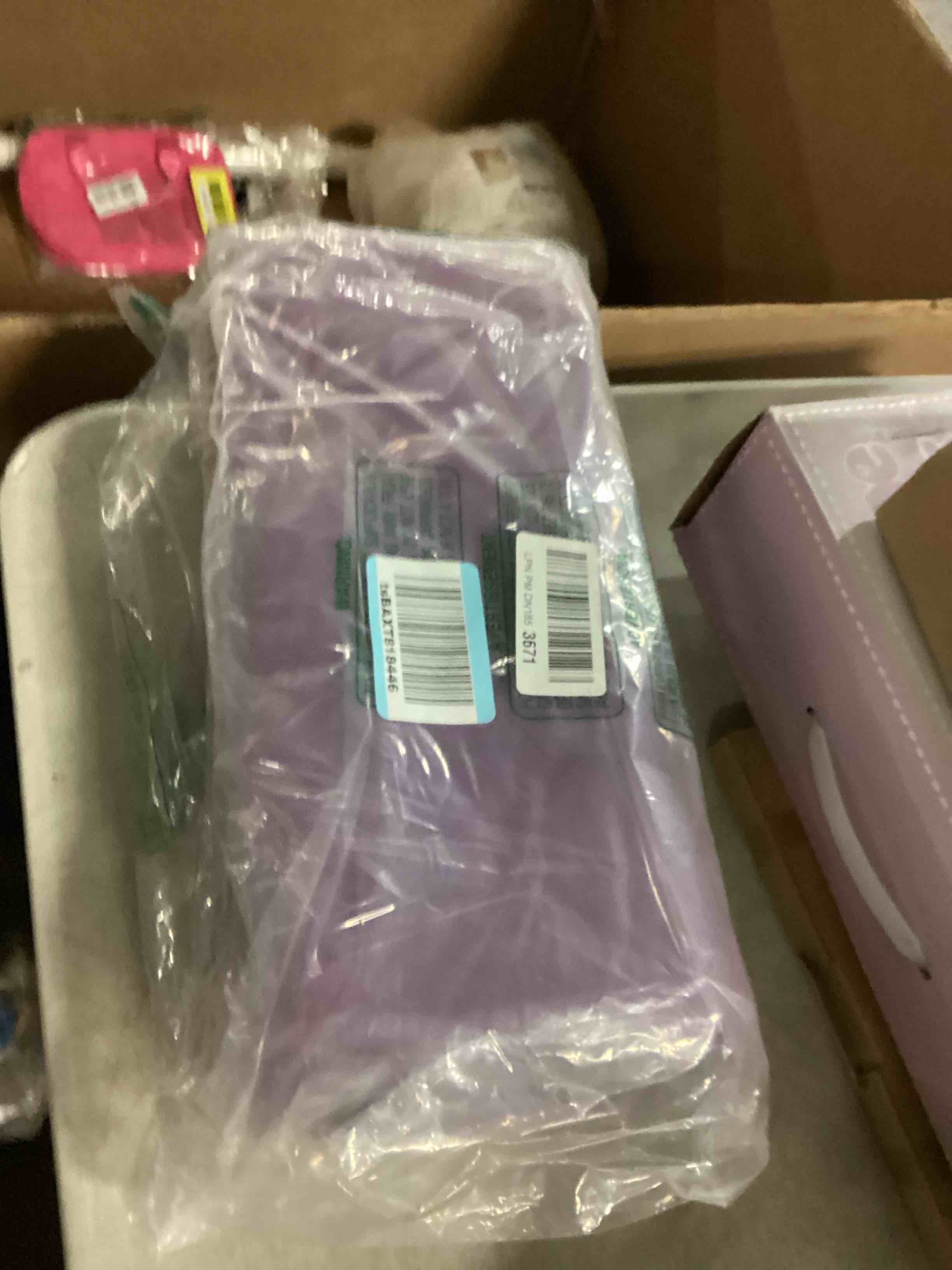https://s3.amazonaws.com/lotting-images-prod/bidfta/YEL6800450_1738240120329.jpeg