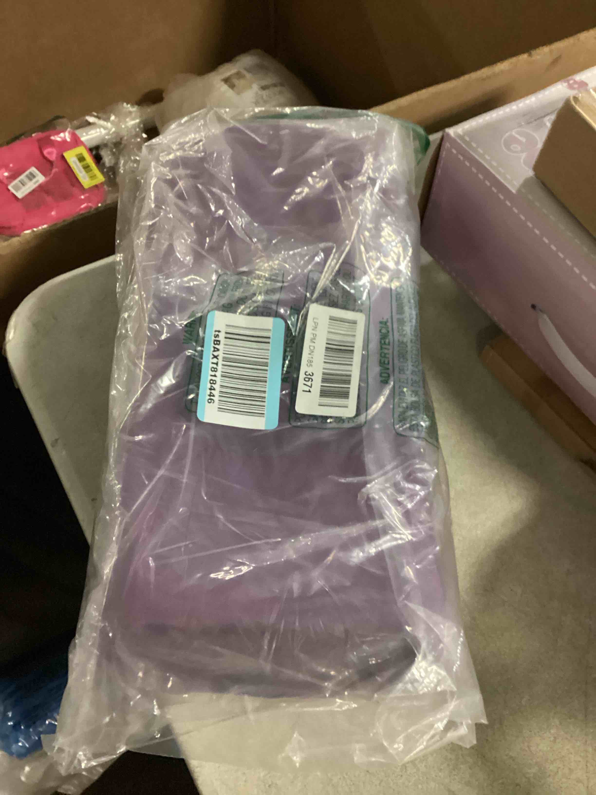 https://s3.amazonaws.com/lotting-images-prod/bidfta/YEL6800450_1738240131489.jpeg
