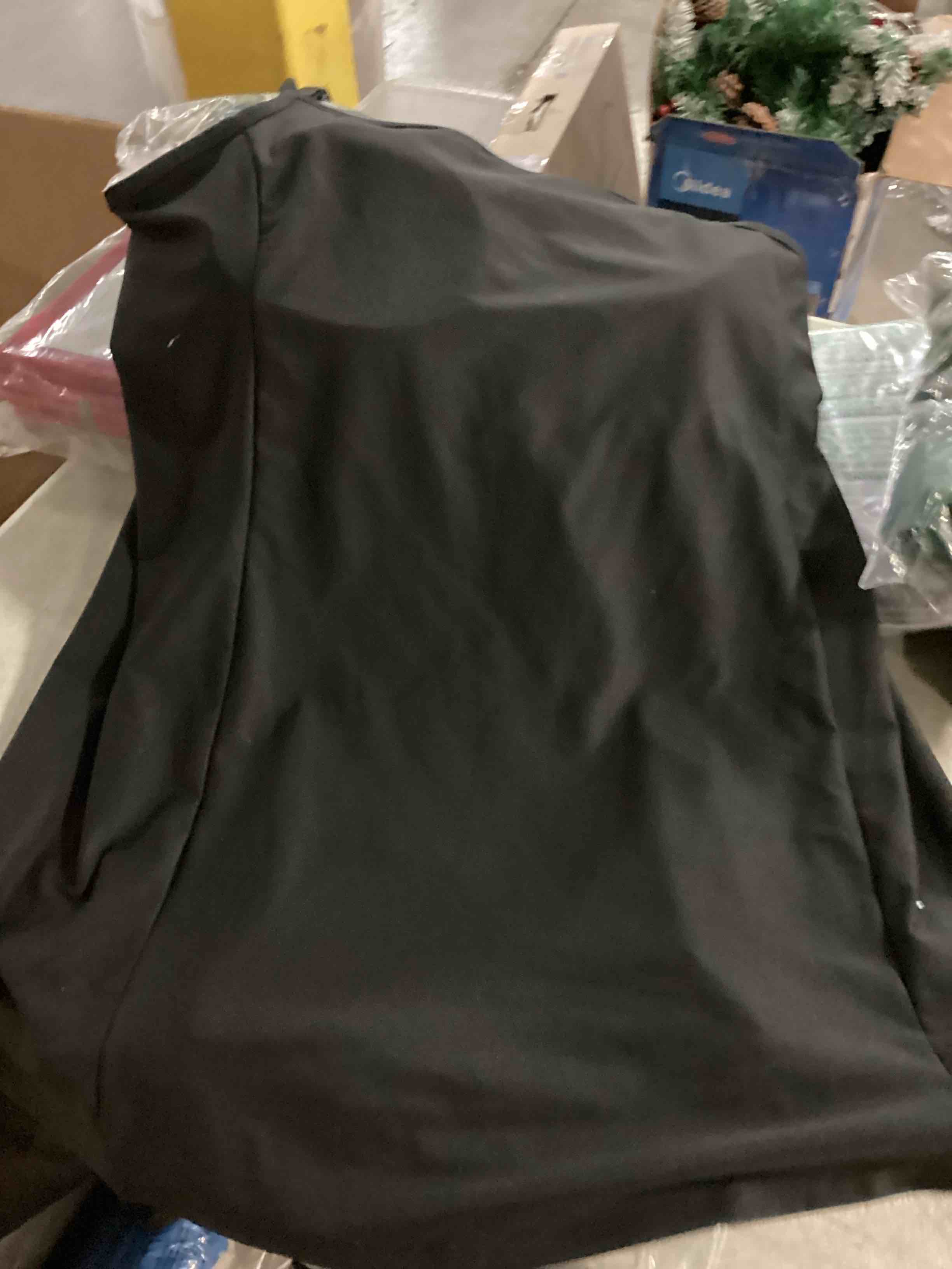 https://s3.amazonaws.com/lotting-images-prod/bidfta/YEL6800494_1738250439839.jpeg