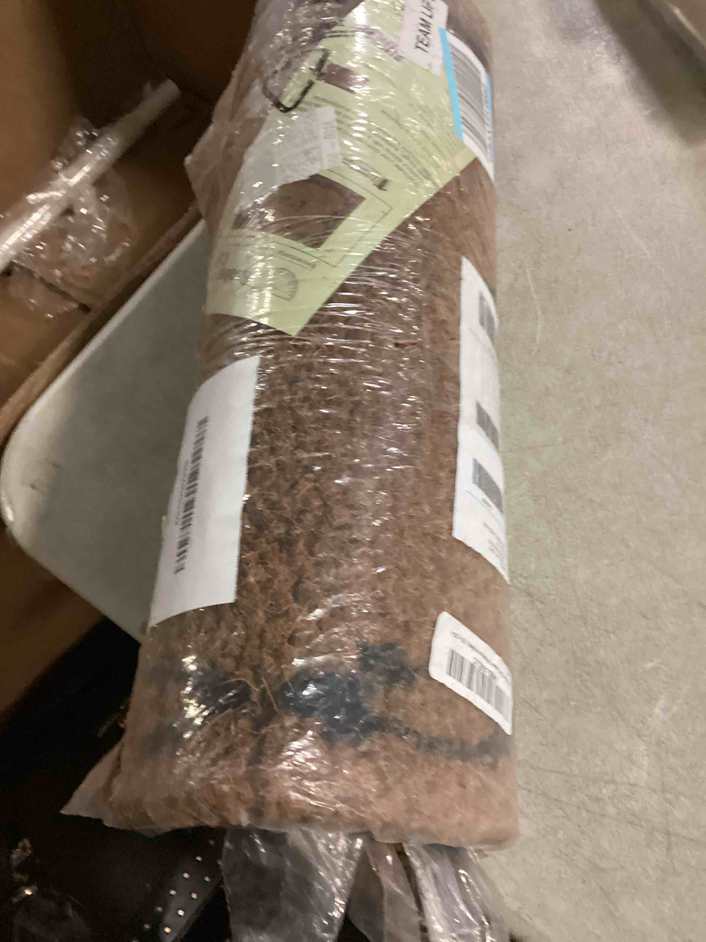 https://s3.amazonaws.com/lotting-images-prod/bidfta/YEL6800579_1738333226346.jpeg