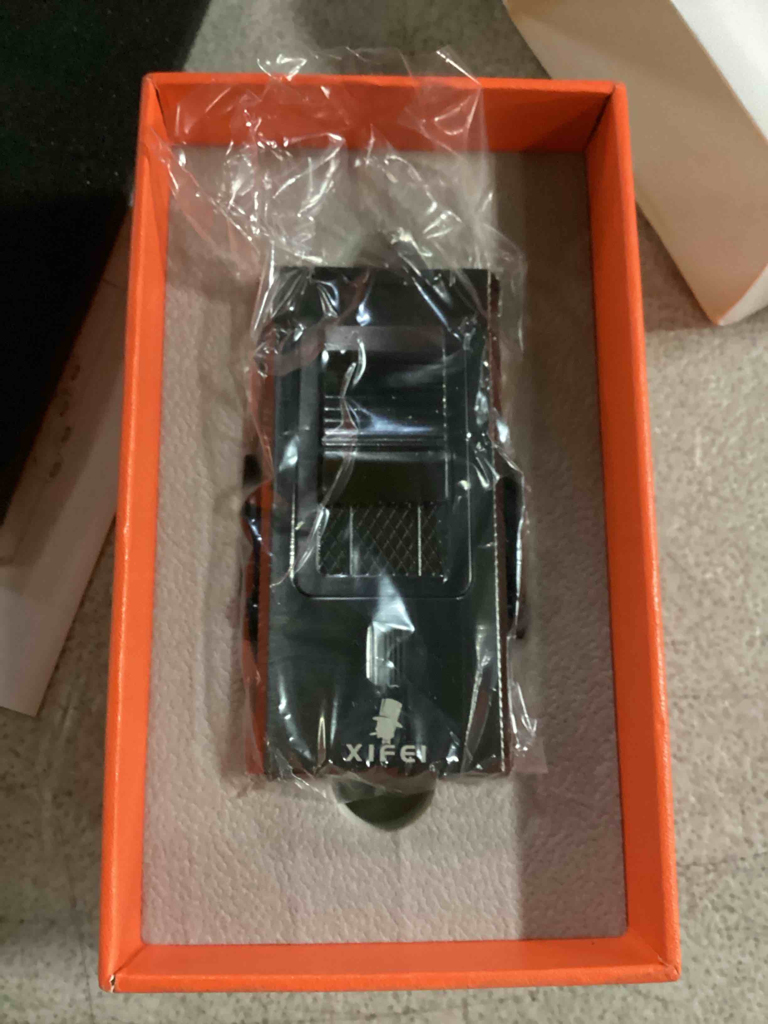 https://s3.amazonaws.com/lotting-images-prod/bidfta/YEL6800600_1738338190860.jpeg