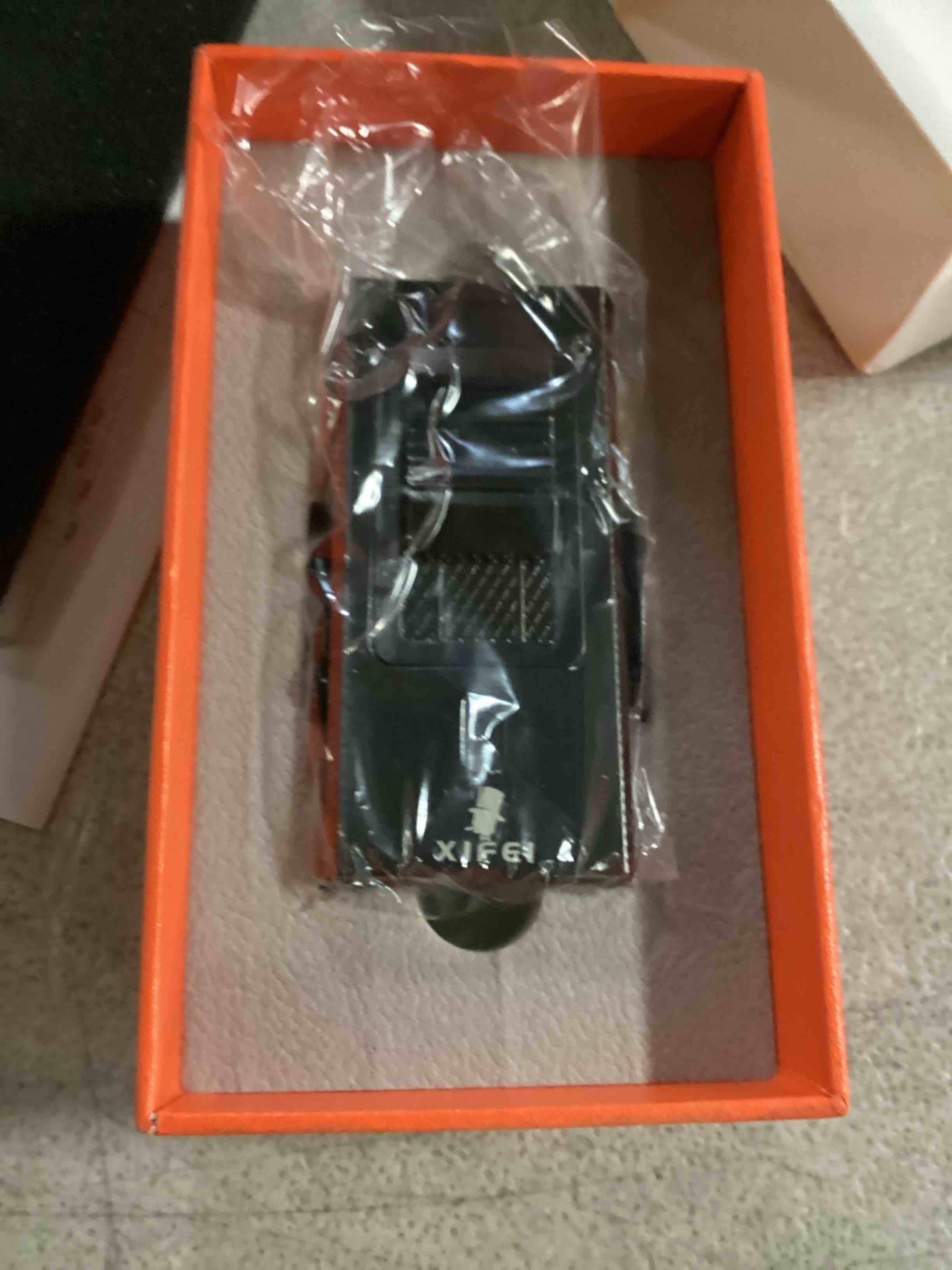 https://s3.amazonaws.com/lotting-images-prod/bidfta/YEL6800600_1738338191723.jpeg