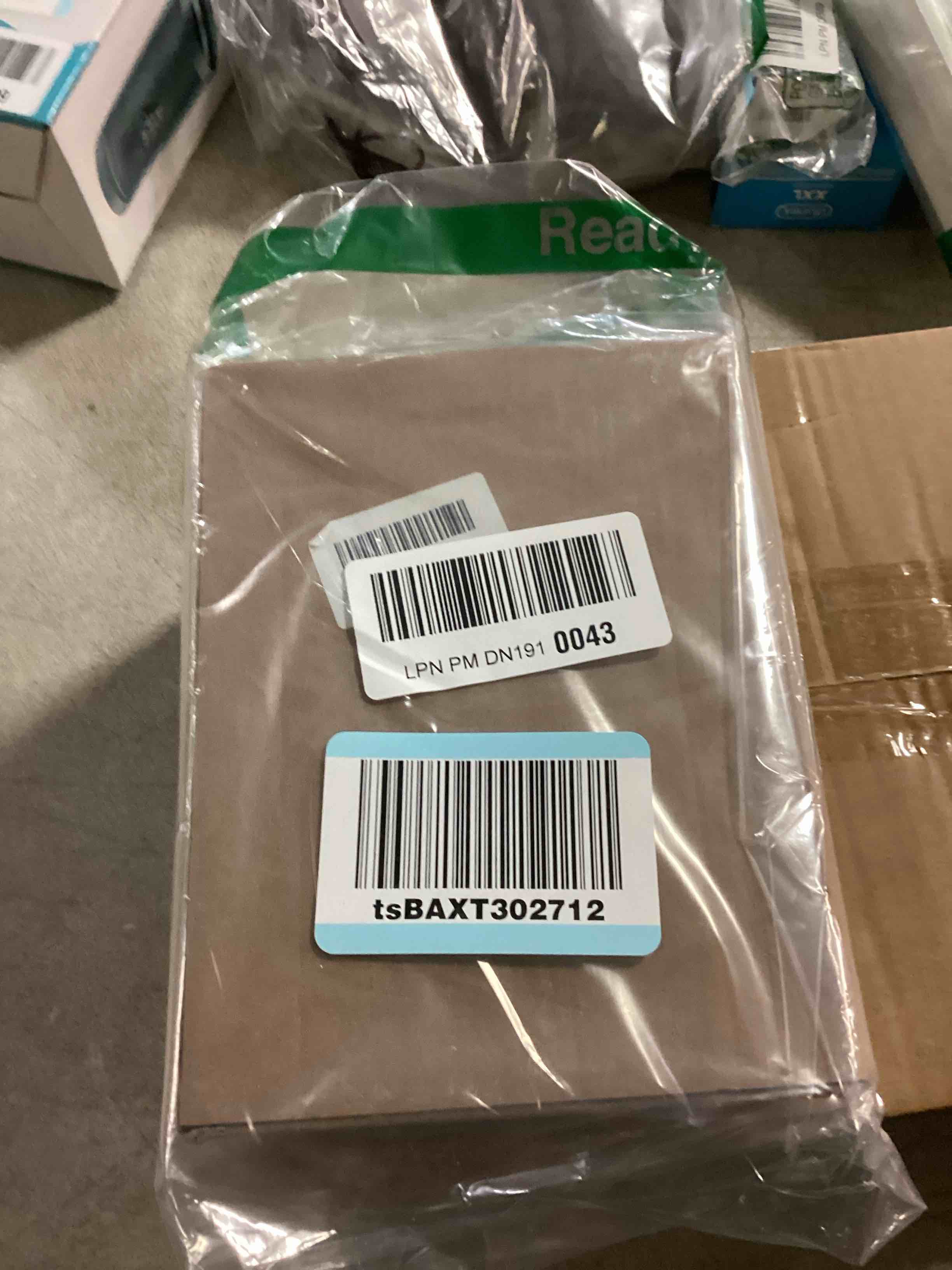 https://s3.amazonaws.com/lotting-images-prod/bidfta/YEL6800615_1738340102171.jpeg