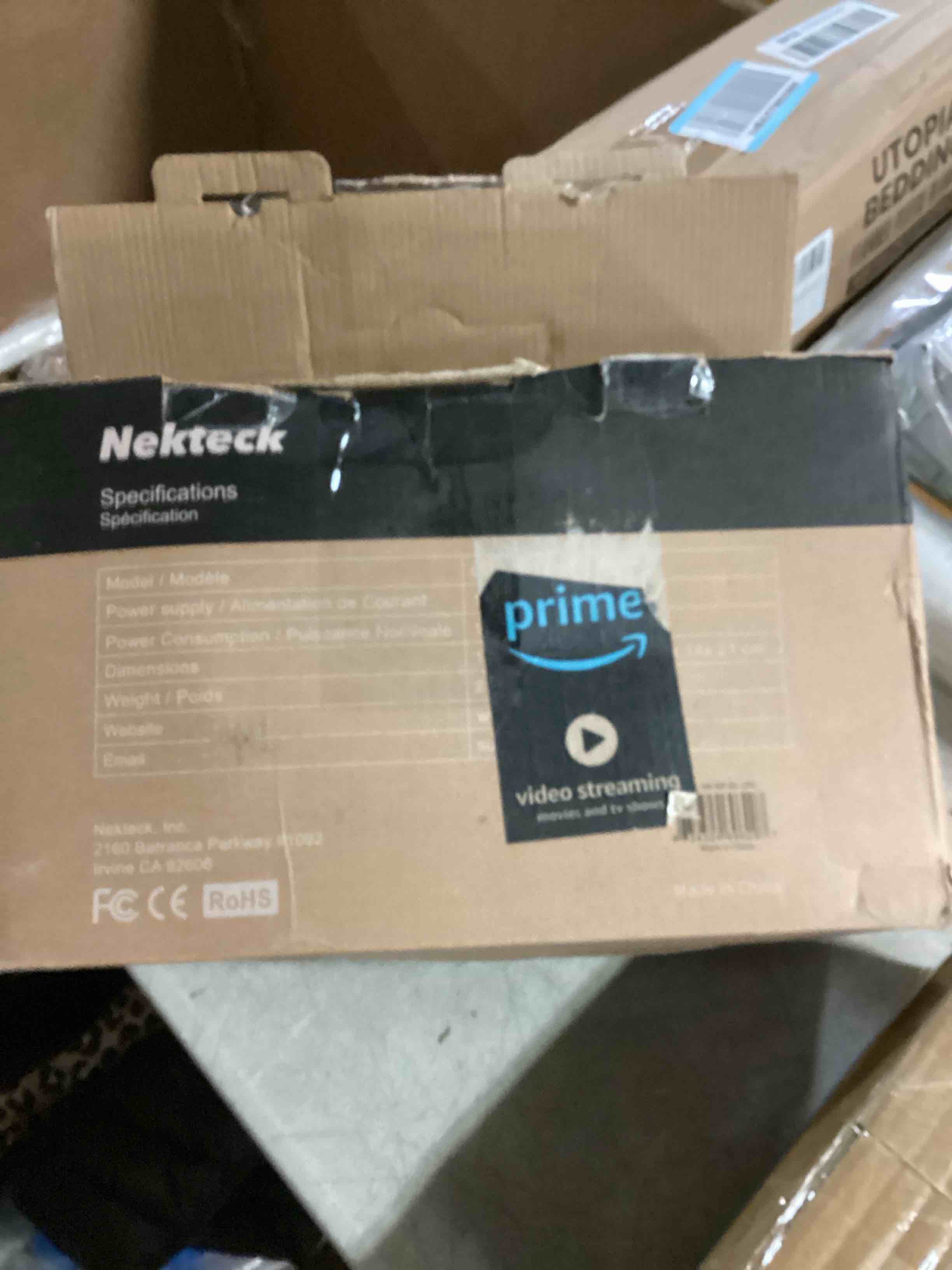 https://s3.amazonaws.com/lotting-images-prod/bidfta/YEL6800631_1738341887428.jpeg