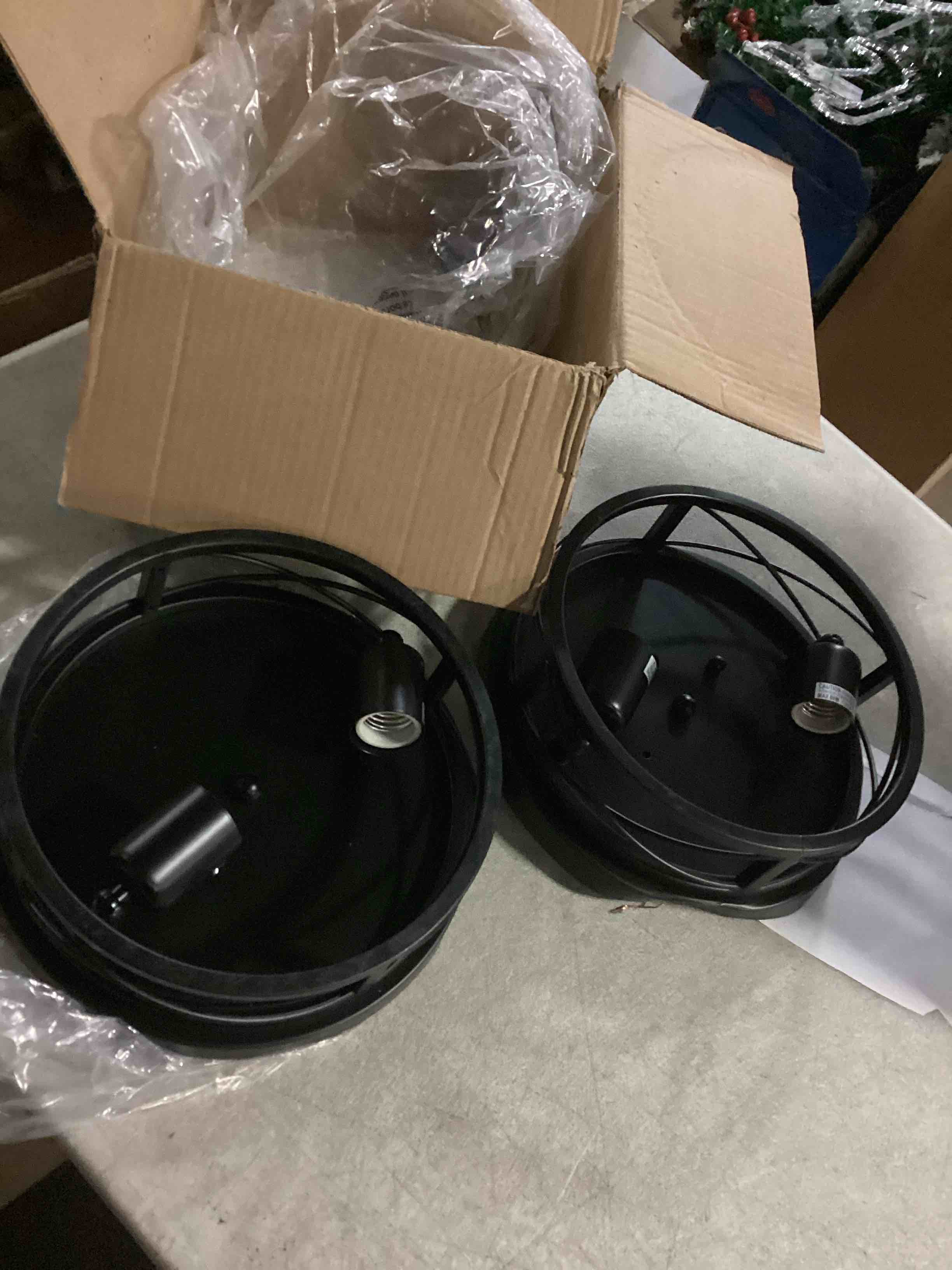 https://s3.amazonaws.com/lotting-images-prod/bidfta/YEL6801383_1738949969607.jpeg