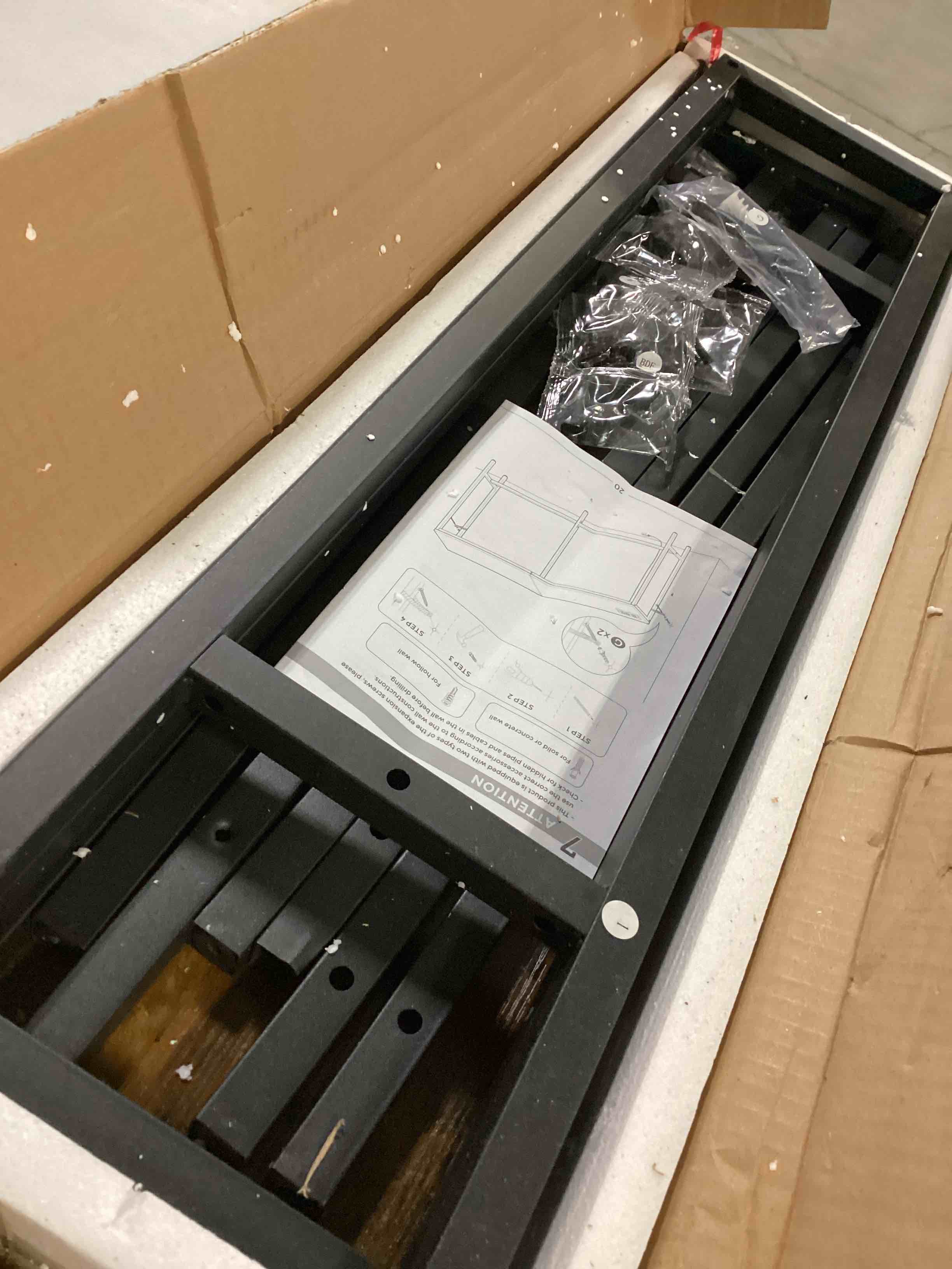 https://s3.amazonaws.com/lotting-images-prod/bidfta/YEL6801514_1735841347733.jpeg
