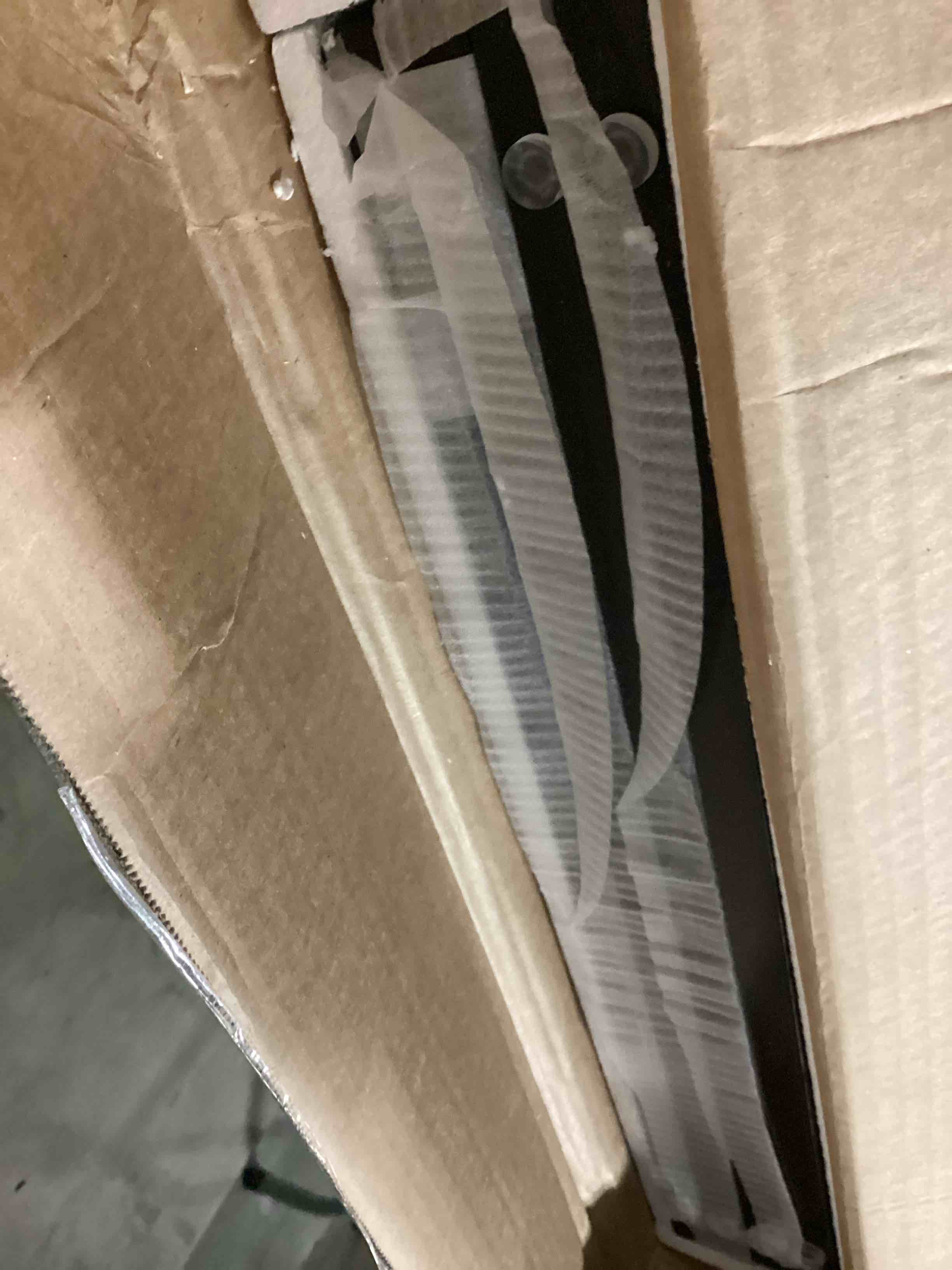 https://s3.amazonaws.com/lotting-images-prod/bidfta/YEL6801620_1735932505766.jpeg