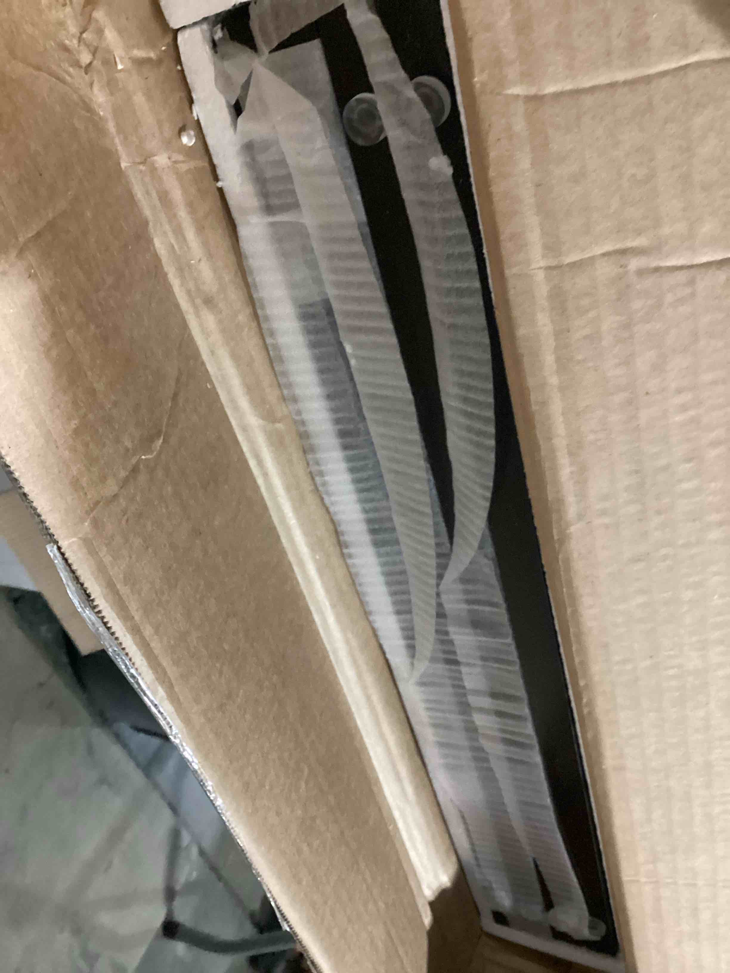 https://s3.amazonaws.com/lotting-images-prod/bidfta/YEL6801620_1735932506668.jpeg
