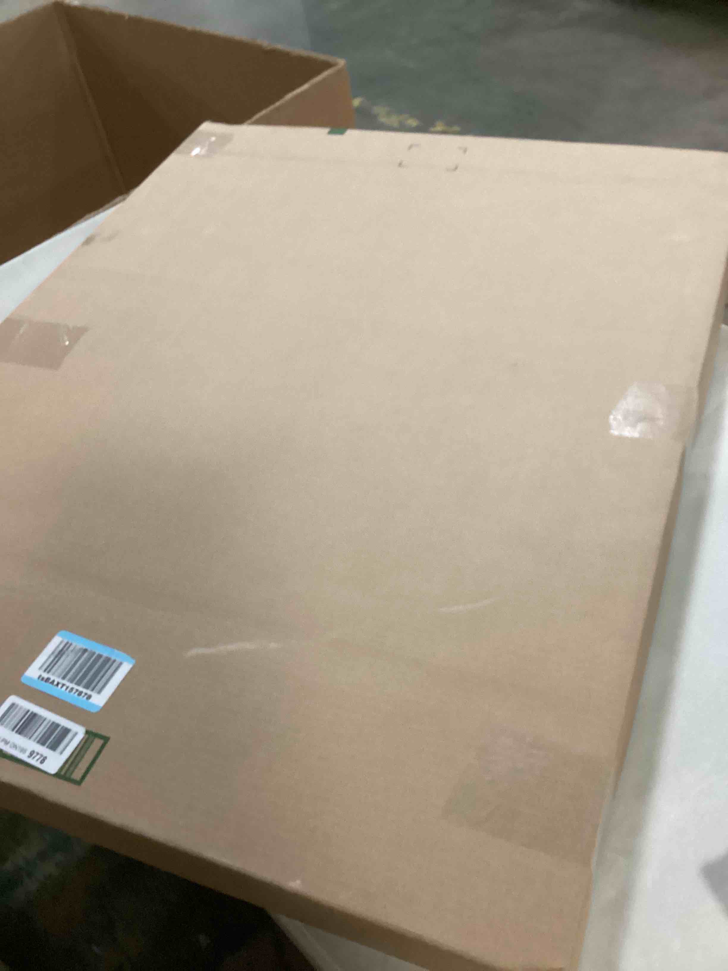 https://s3.amazonaws.com/lotting-images-prod/bidfta/YEL6801639_1736340771979.jpeg