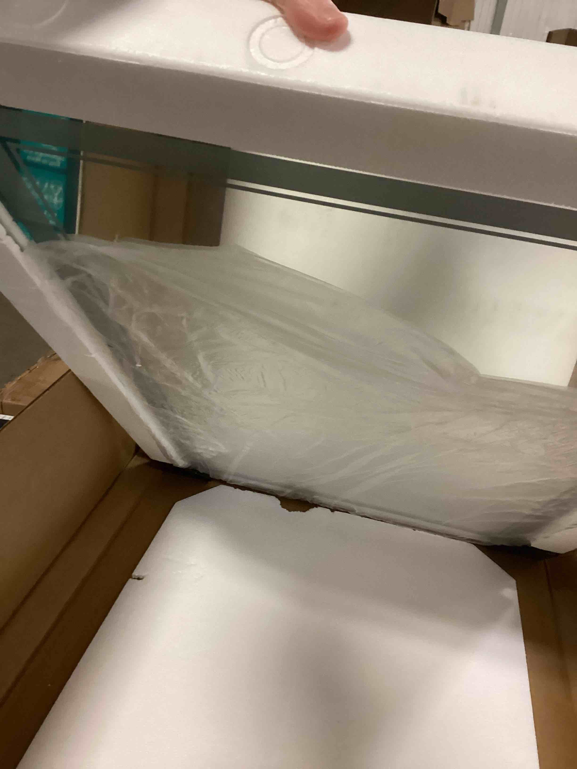 https://s3.amazonaws.com/lotting-images-prod/bidfta/YEL6801667_1736347693756.jpeg