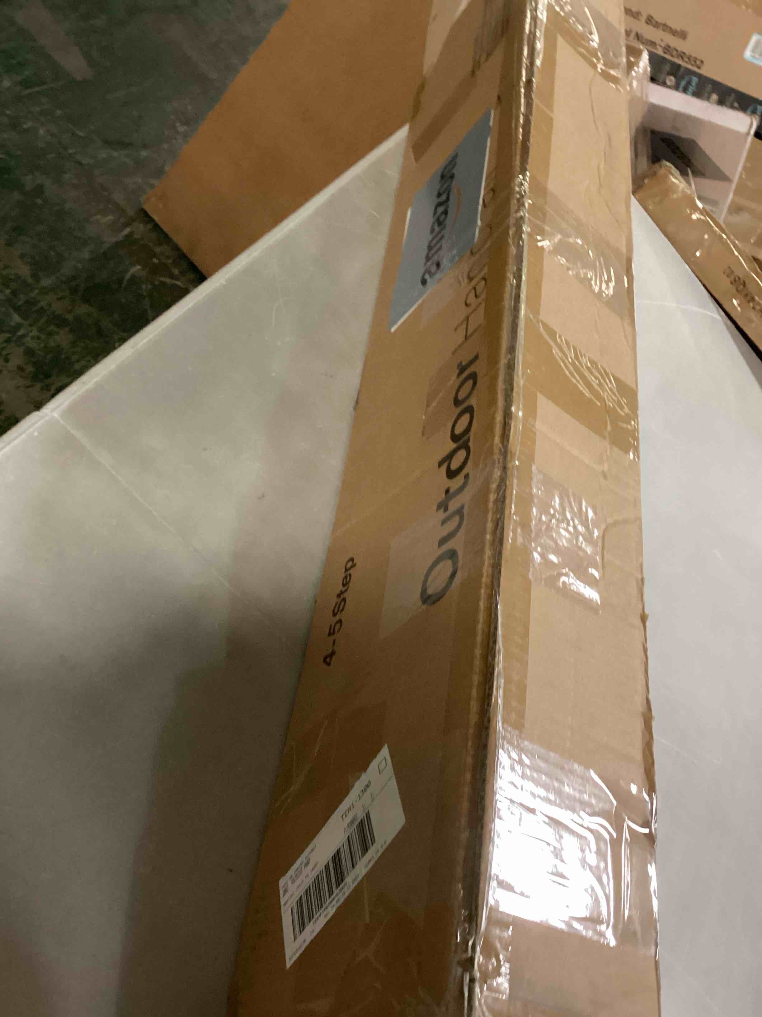https://s3.amazonaws.com/lotting-images-prod/bidfta/YEL6801716_1736365292096.jpeg