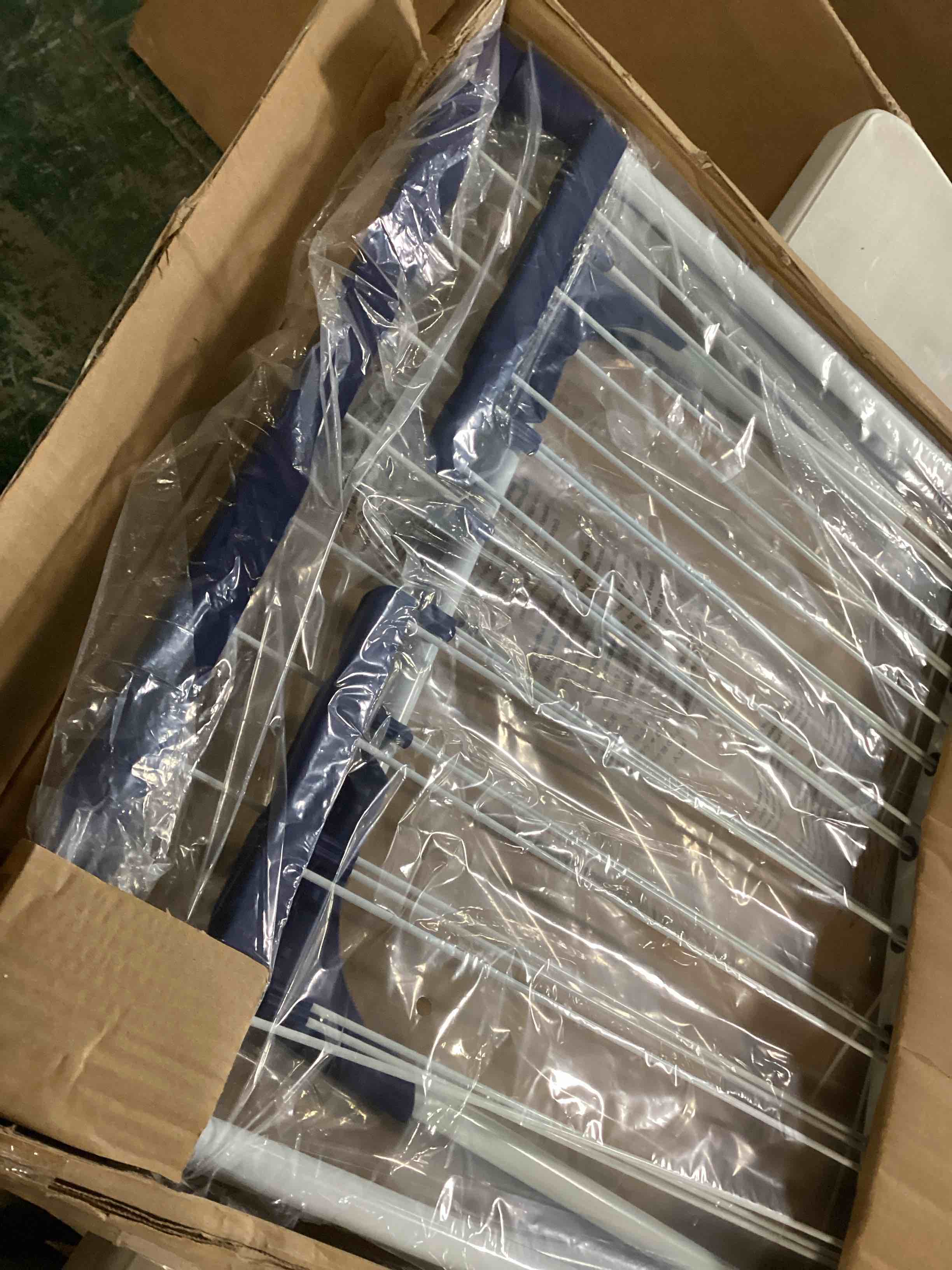 https://s3.amazonaws.com/lotting-images-prod/bidfta/YEL6801776_1736434278793.jpeg