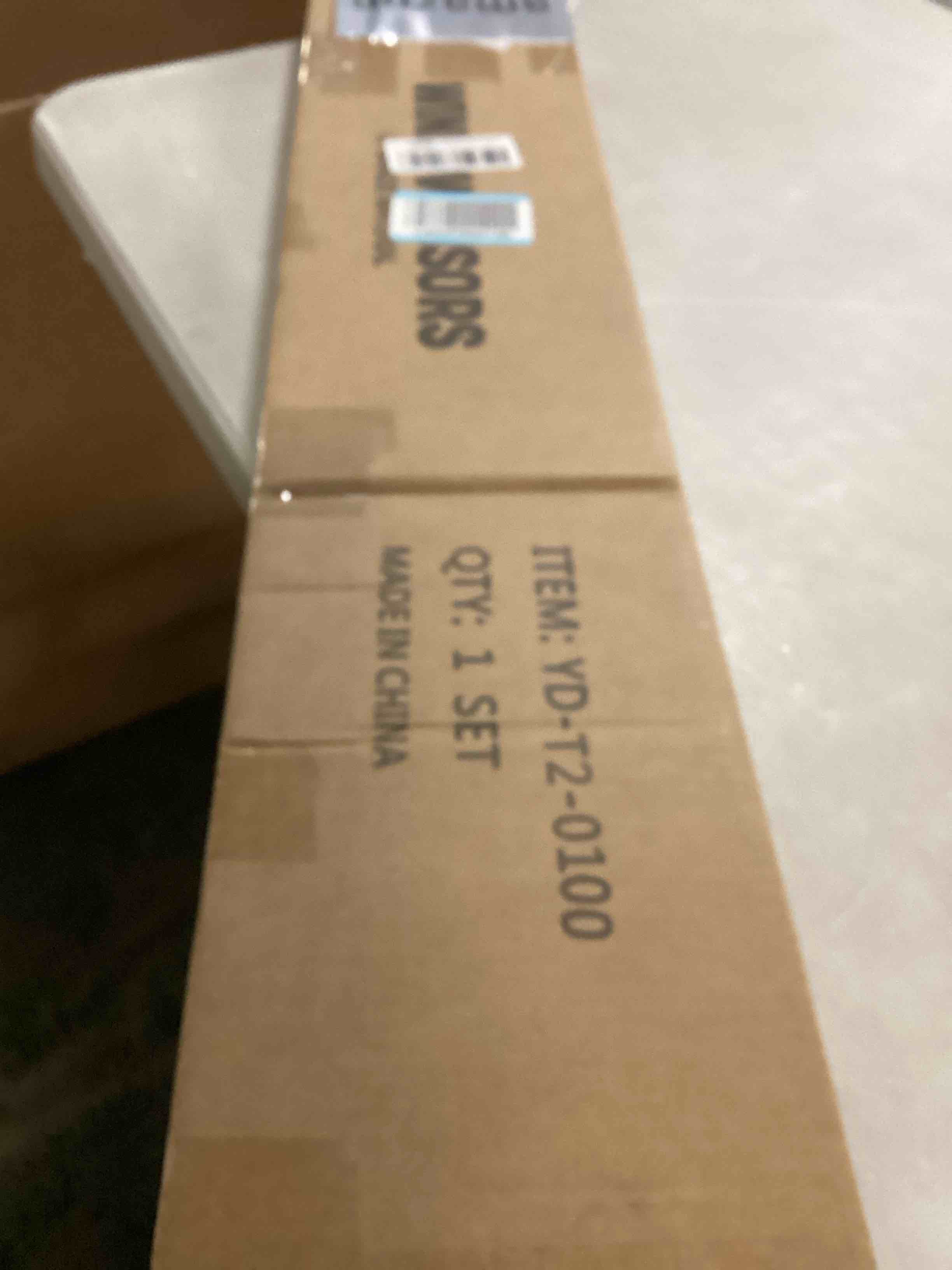 https://s3.amazonaws.com/lotting-images-prod/bidfta/YEL6802099_1736865745531.jpeg