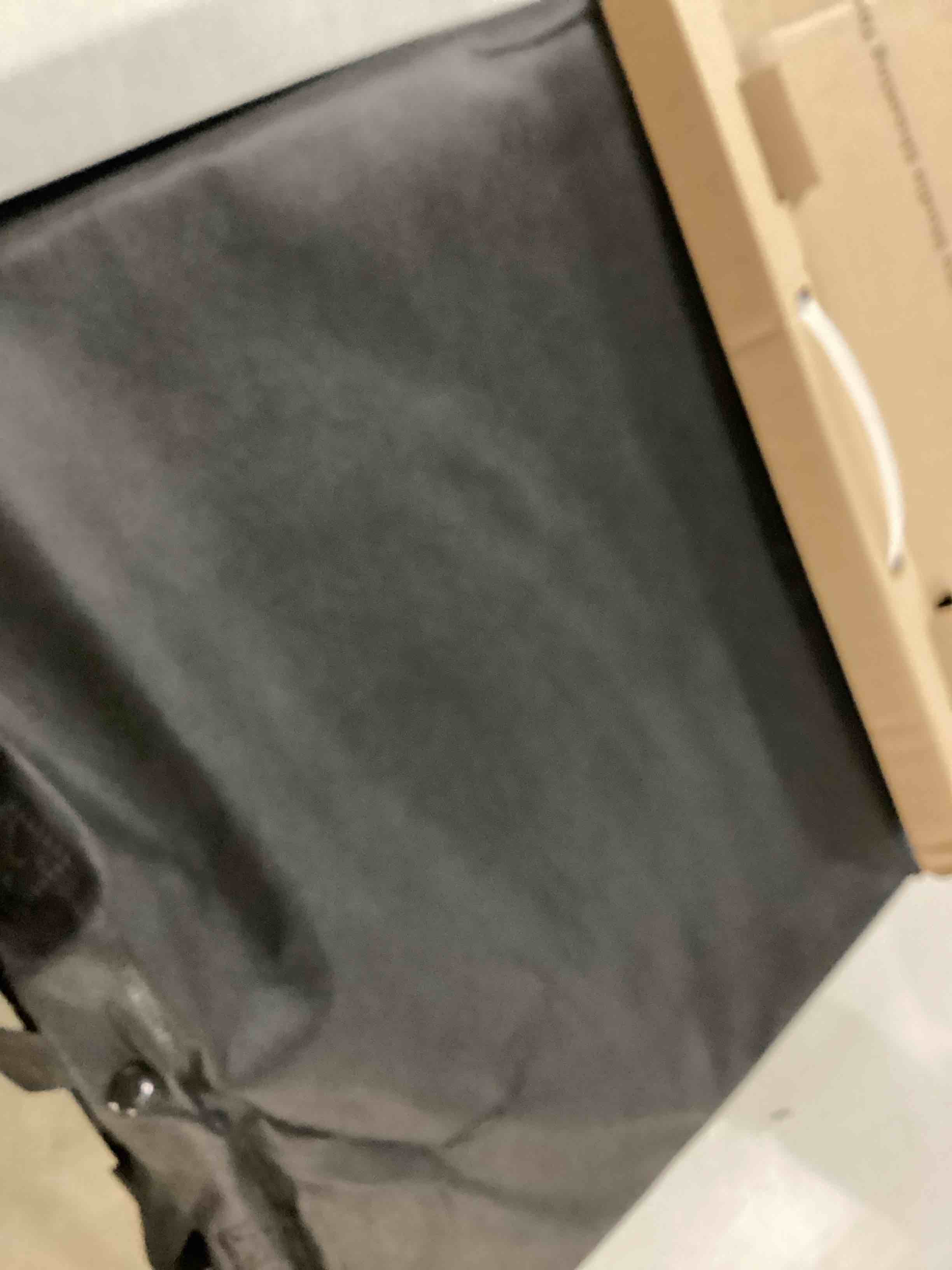 https://s3.amazonaws.com/lotting-images-prod/bidfta/YEL6802280_1736952288060.jpeg
