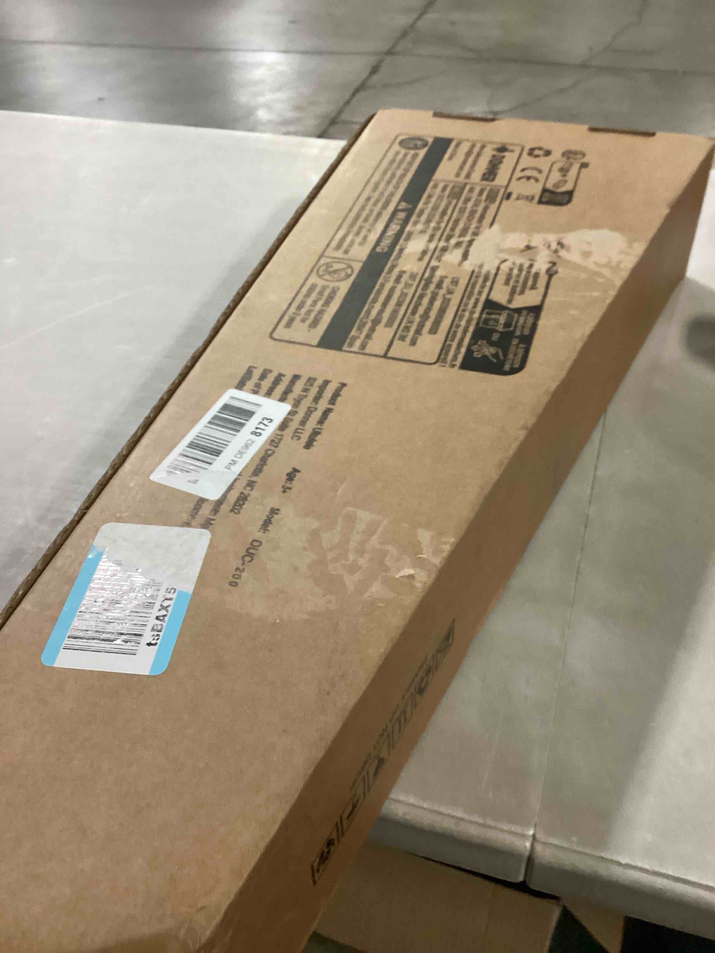 https://s3.amazonaws.com/lotting-images-prod/bidfta/YEL6802301_1736956681647.jpeg
