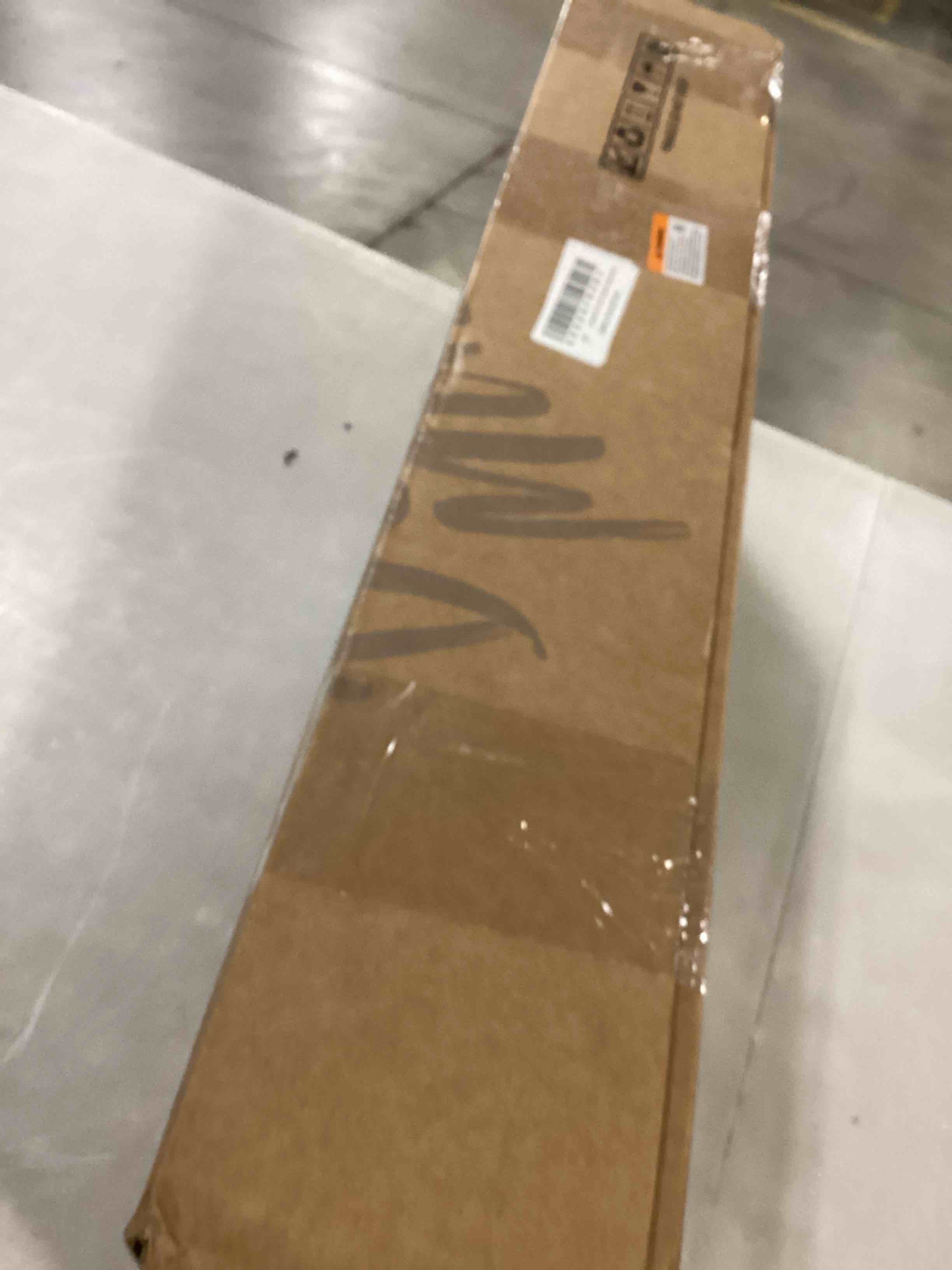 https://s3.amazonaws.com/lotting-images-prod/bidfta/YEL6802301_1736956732354.jpeg