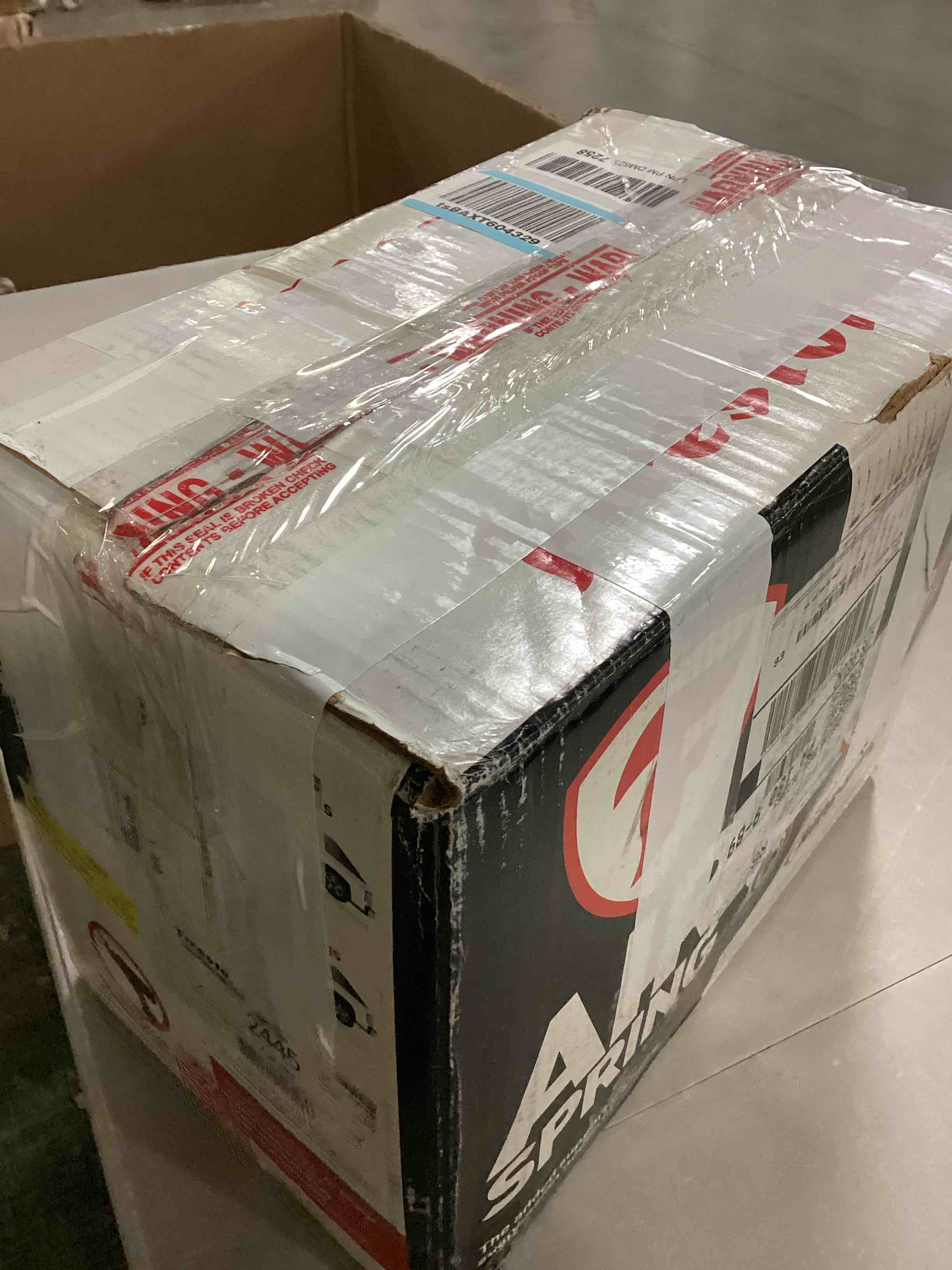 https://s3.amazonaws.com/lotting-images-prod/bidfta/YEL6802309_1736957493730.jpeg