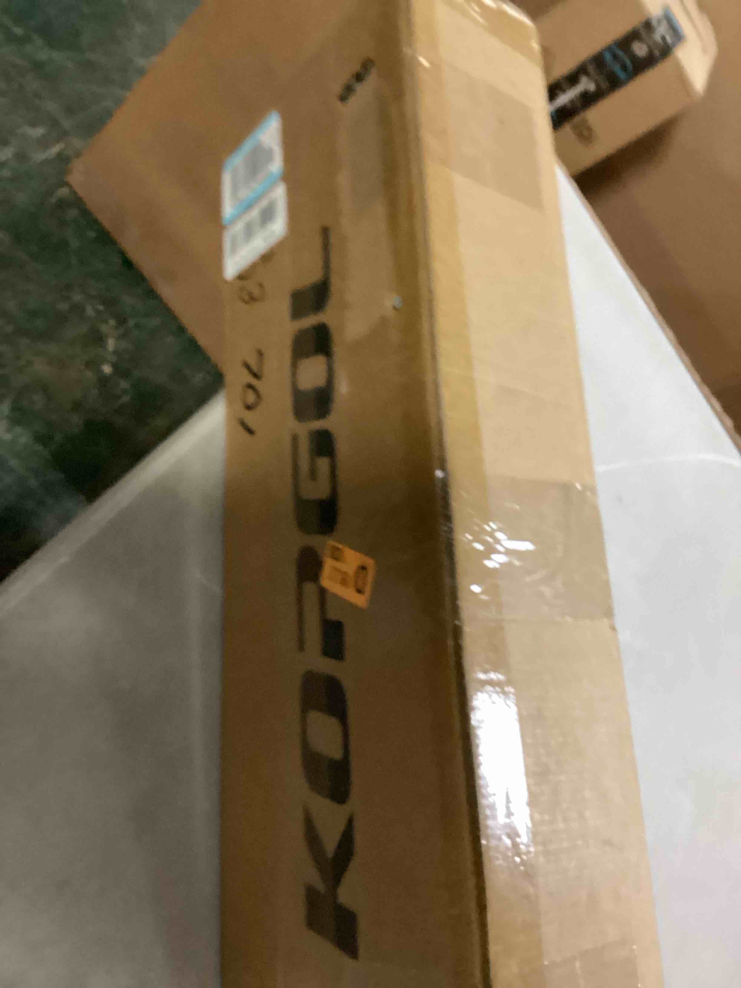 https://s3.amazonaws.com/lotting-images-prod/bidfta/YEL6802318_1736958815655.jpeg