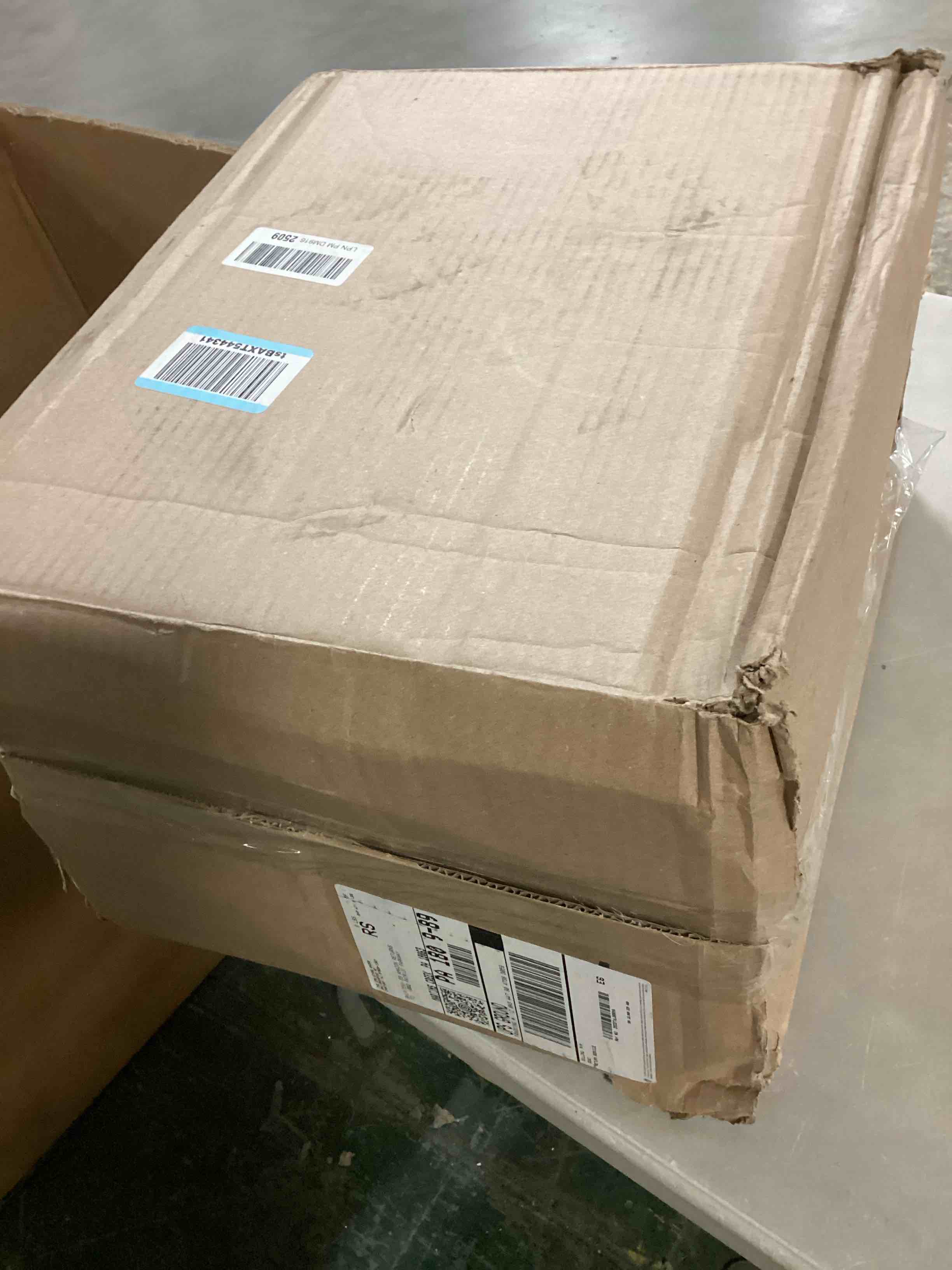 https://s3.amazonaws.com/lotting-images-prod/bidfta/YEL6802323_1736960005301.jpeg
