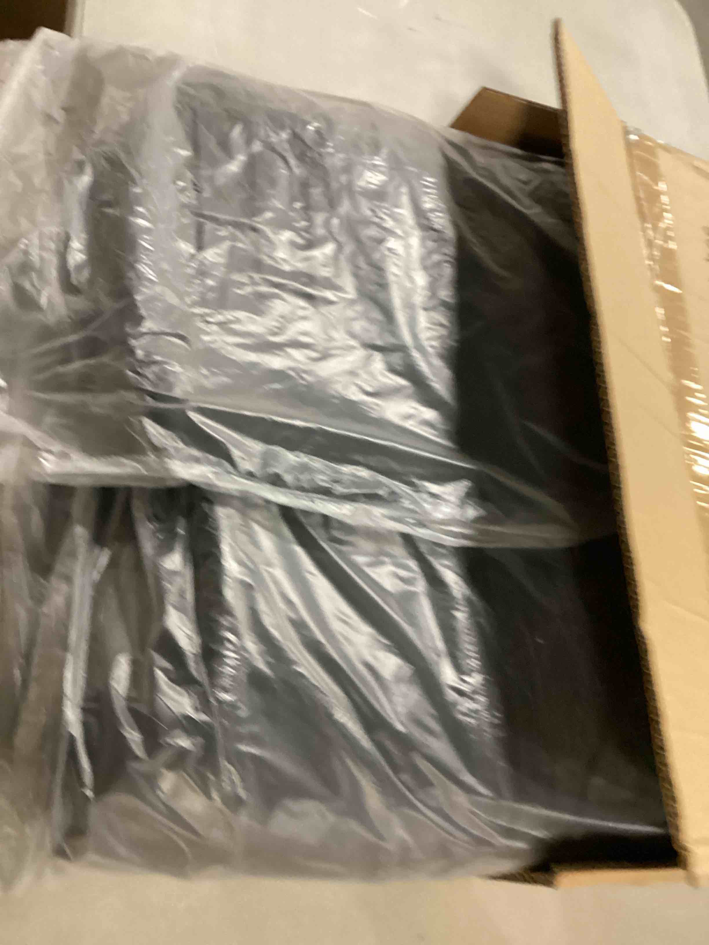 https://s3.amazonaws.com/lotting-images-prod/bidfta/YEL6802334_1736963335545.jpeg