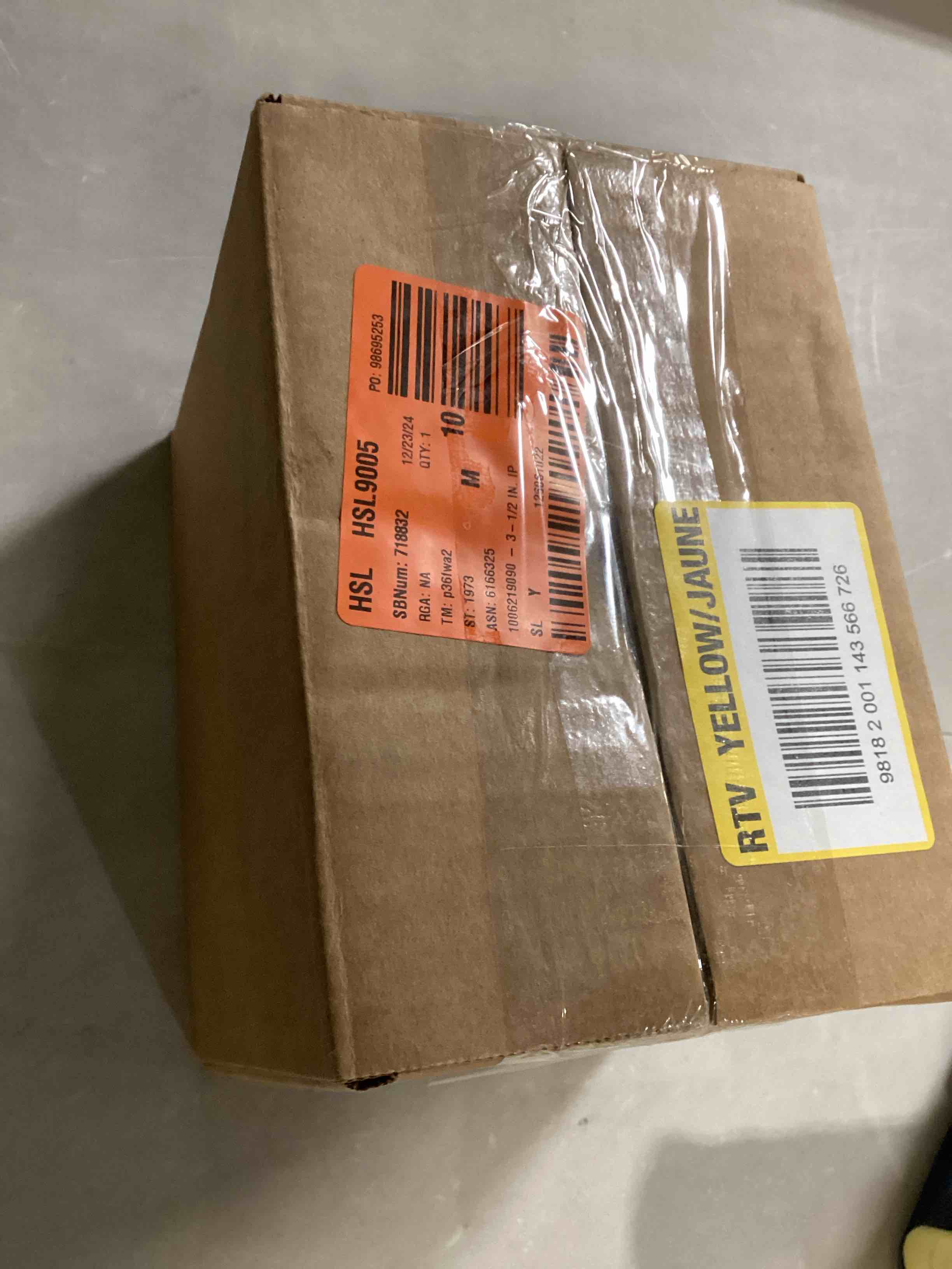 https://s3.amazonaws.com/lotting-images-prod/bidfta/YEL6802419_1737036371080.jpeg