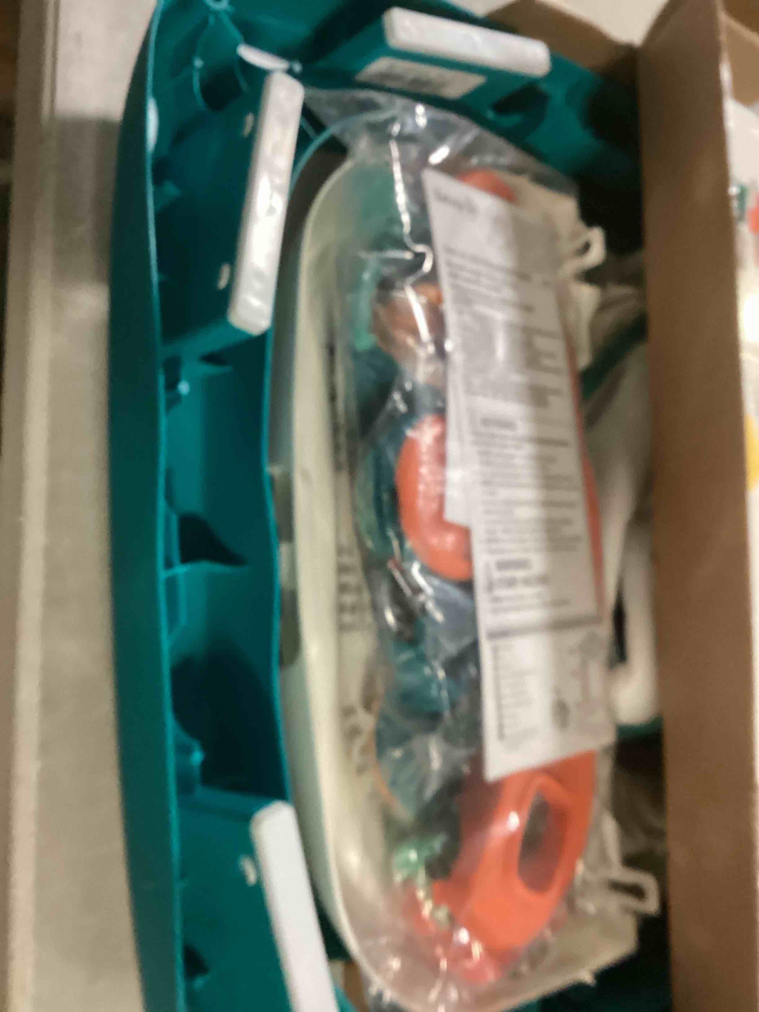 https://s3.amazonaws.com/lotting-images-prod/bidfta/YEL6802489_1737050967137.jpeg