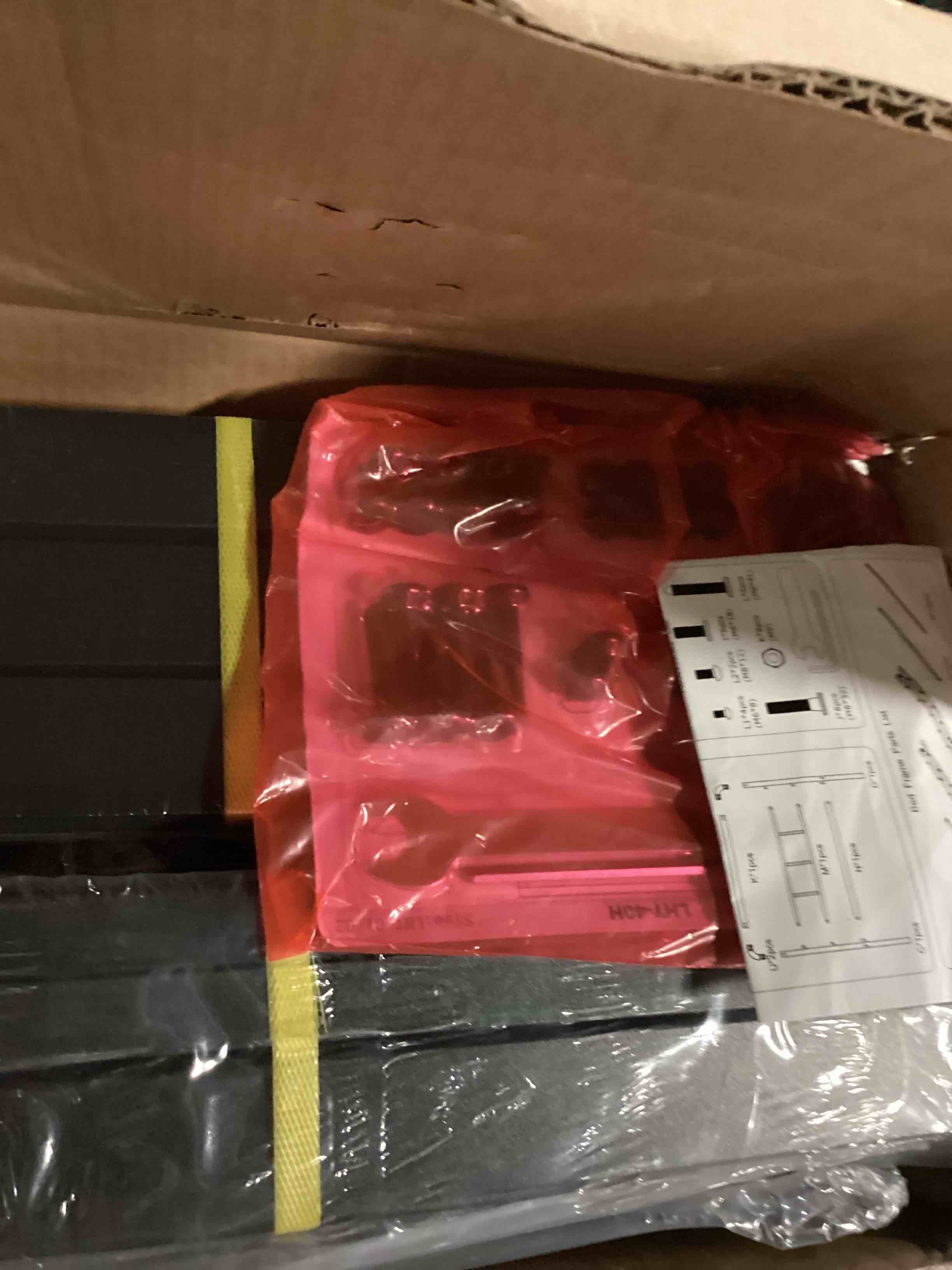 https://s3.amazonaws.com/lotting-images-prod/bidfta/YEL6802630_1737139838578.jpeg