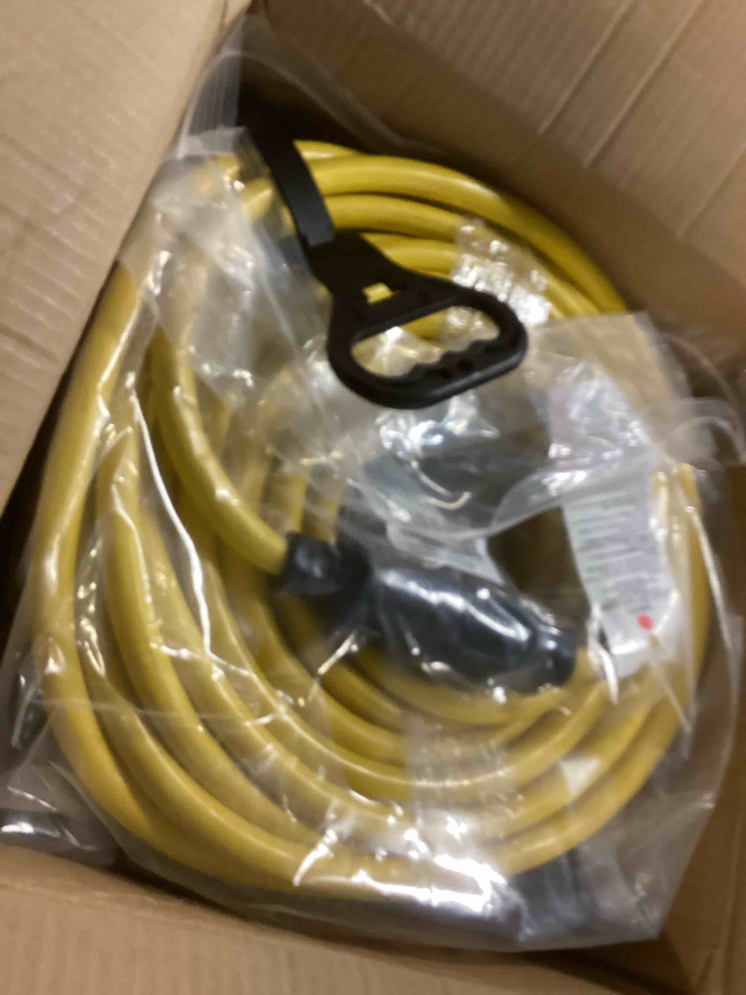 https://s3.amazonaws.com/lotting-images-prod/bidfta/YEL6802713_1737387160790.jpeg