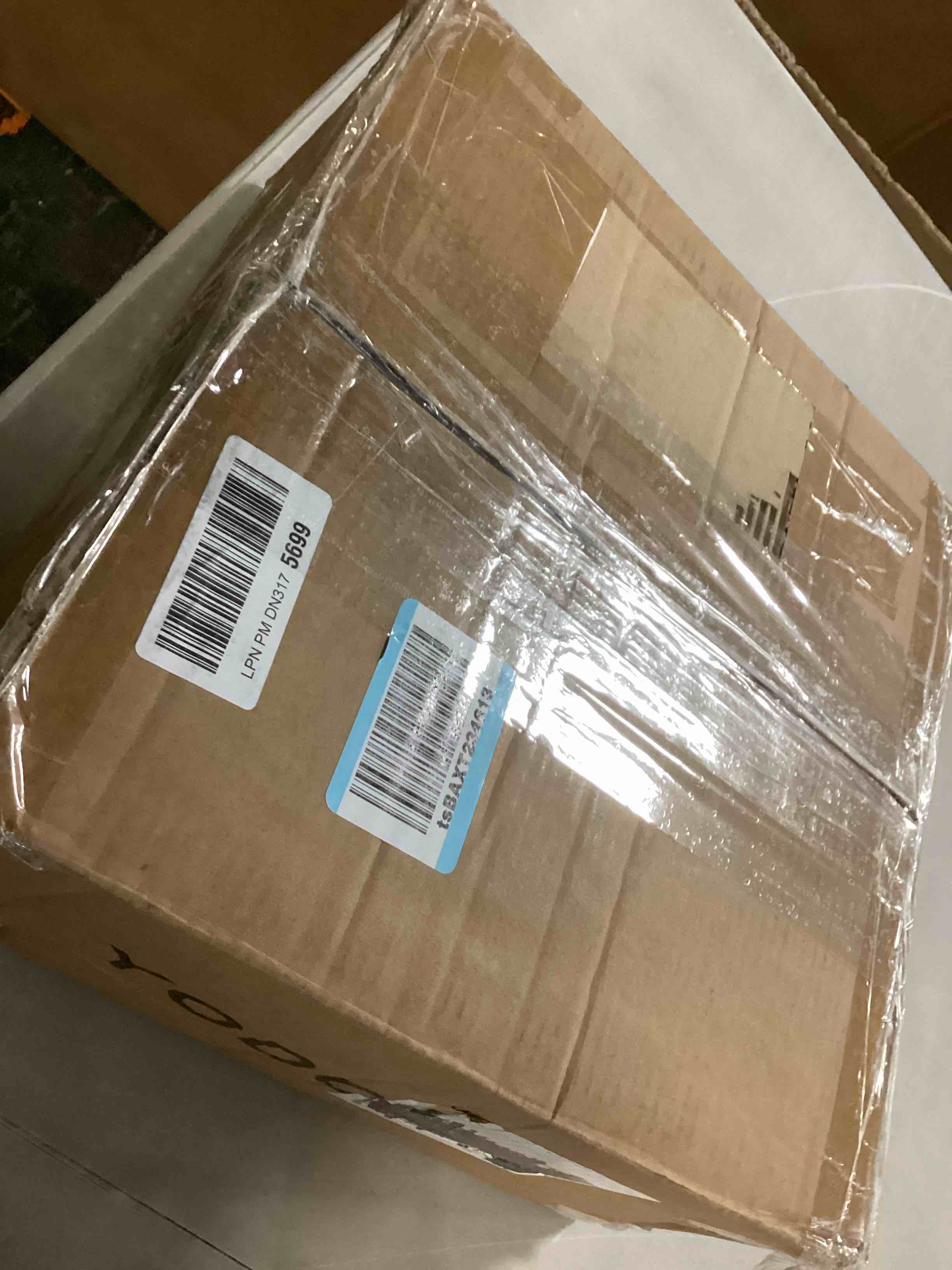 https://s3.amazonaws.com/lotting-images-prod/bidfta/YEL6802713_1737387191768.jpeg