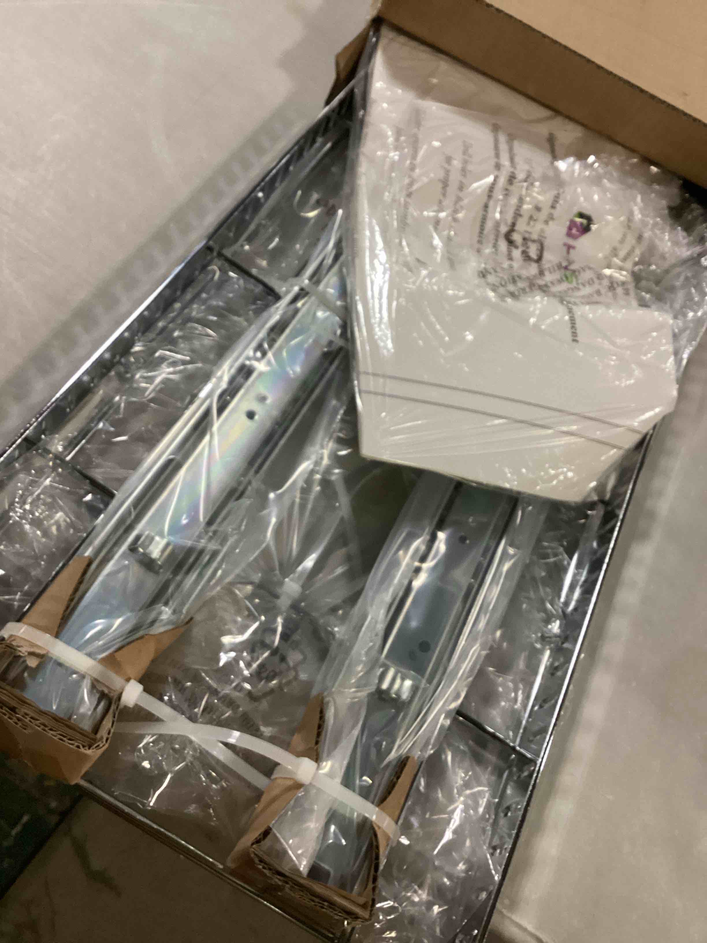 https://s3.amazonaws.com/lotting-images-prod/bidfta/YEL6802748_1737392124329.jpeg