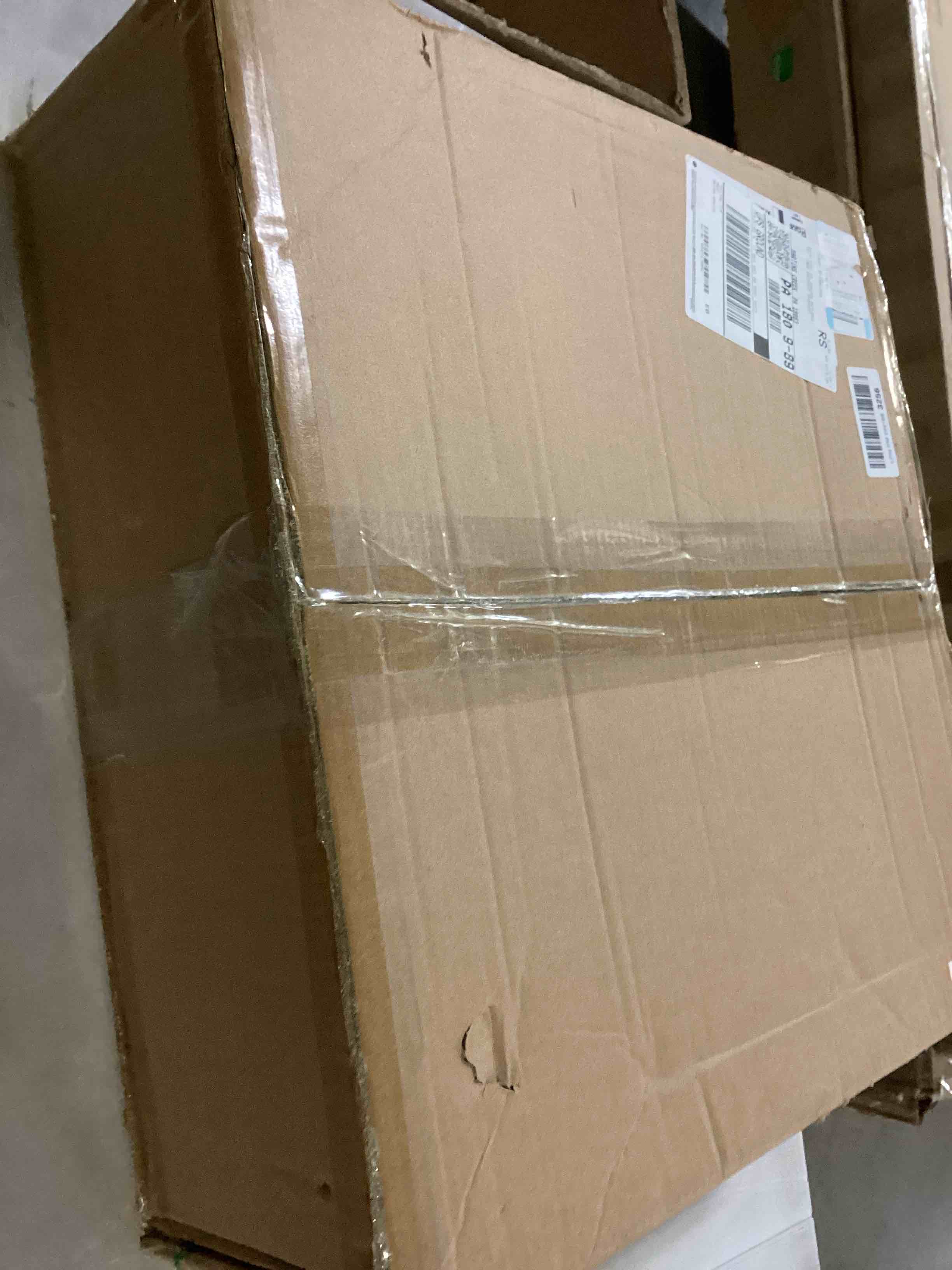 https://s3.amazonaws.com/lotting-images-prod/bidfta/YEL6802920_1737548544827.jpeg