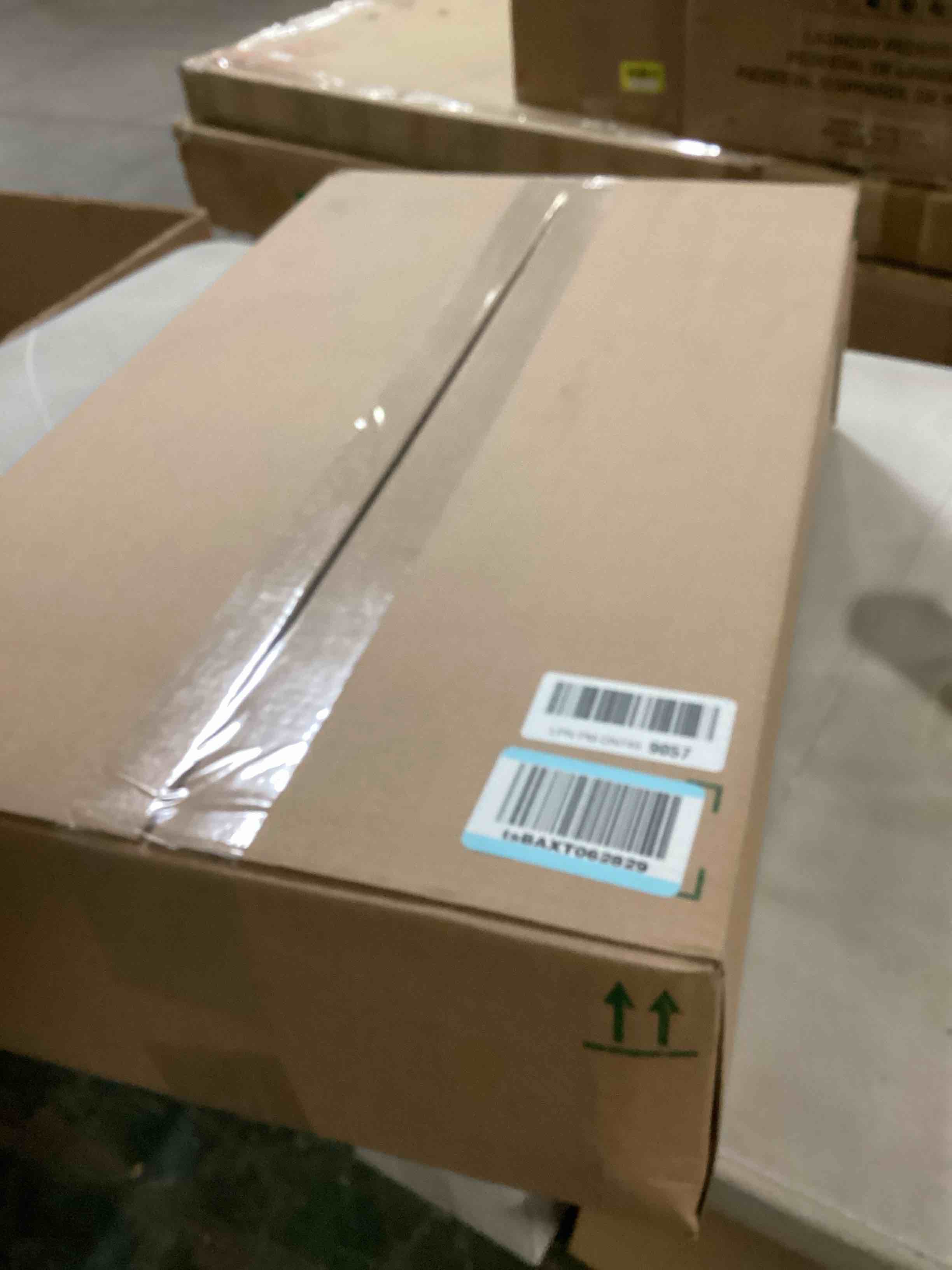 https://s3.amazonaws.com/lotting-images-prod/bidfta/YEL6802924_1737549147916.jpeg