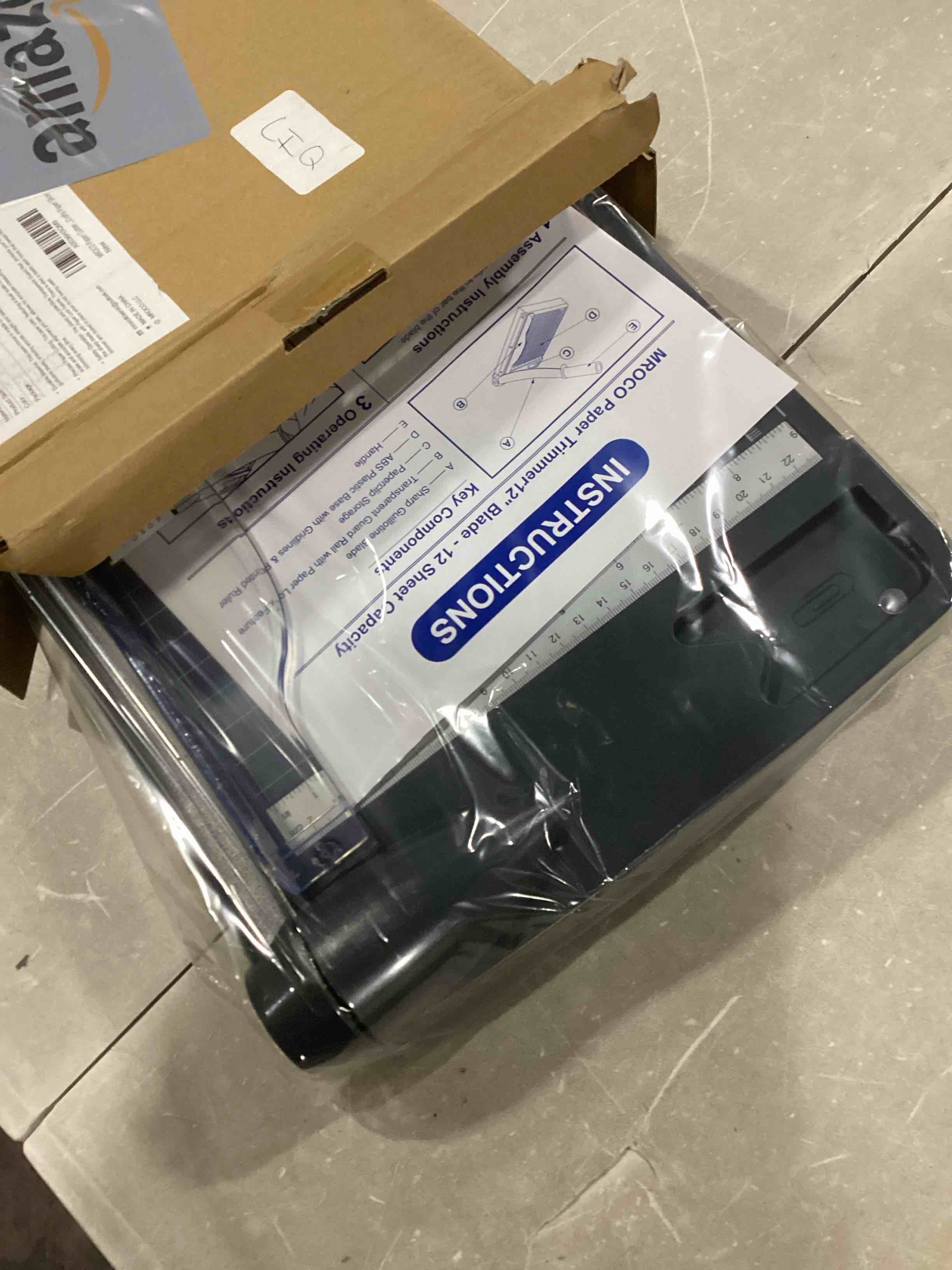 https://s3.amazonaws.com/lotting-images-prod/bidfta/YEL6804016_1737037175639.jpeg