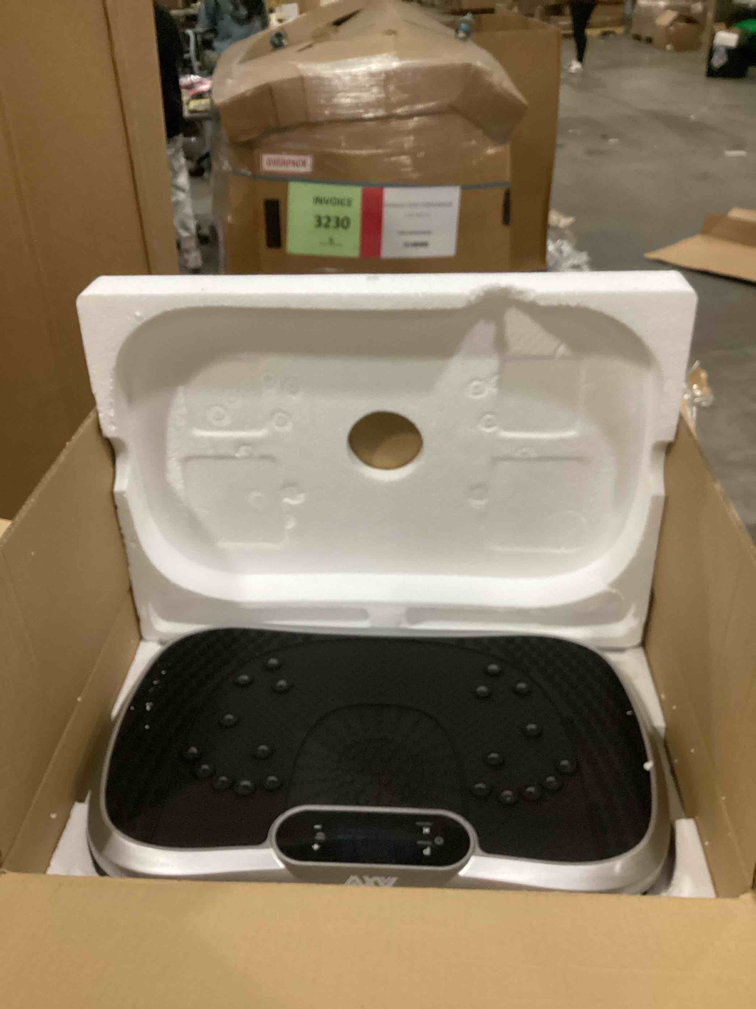 https://s3.amazonaws.com/lotting-images-prod/bidfta/YEL6804367_1738777270815.jpeg