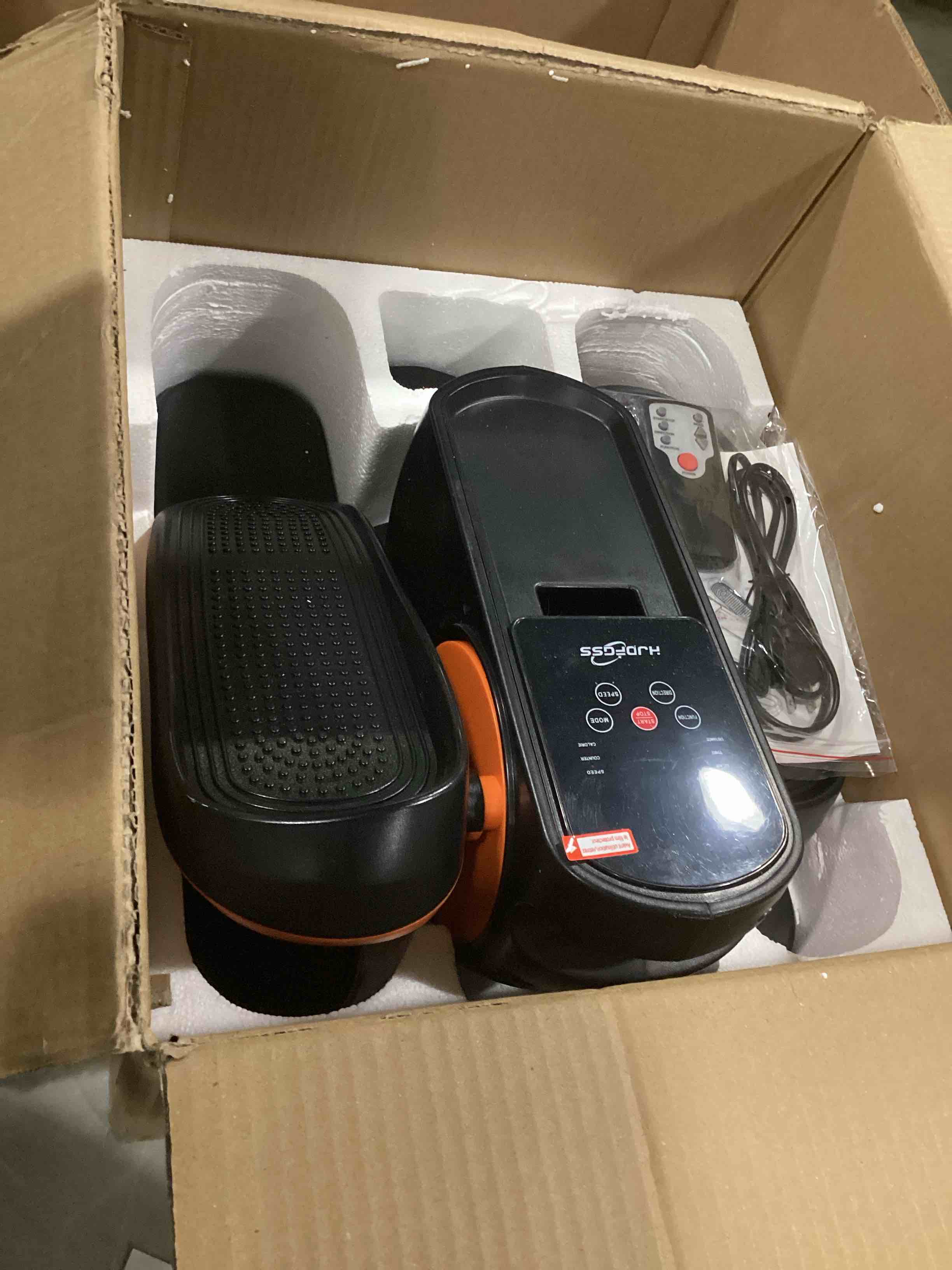 https://s3.amazonaws.com/lotting-images-prod/bidfta/YEL6804615_1738159491409.jpeg