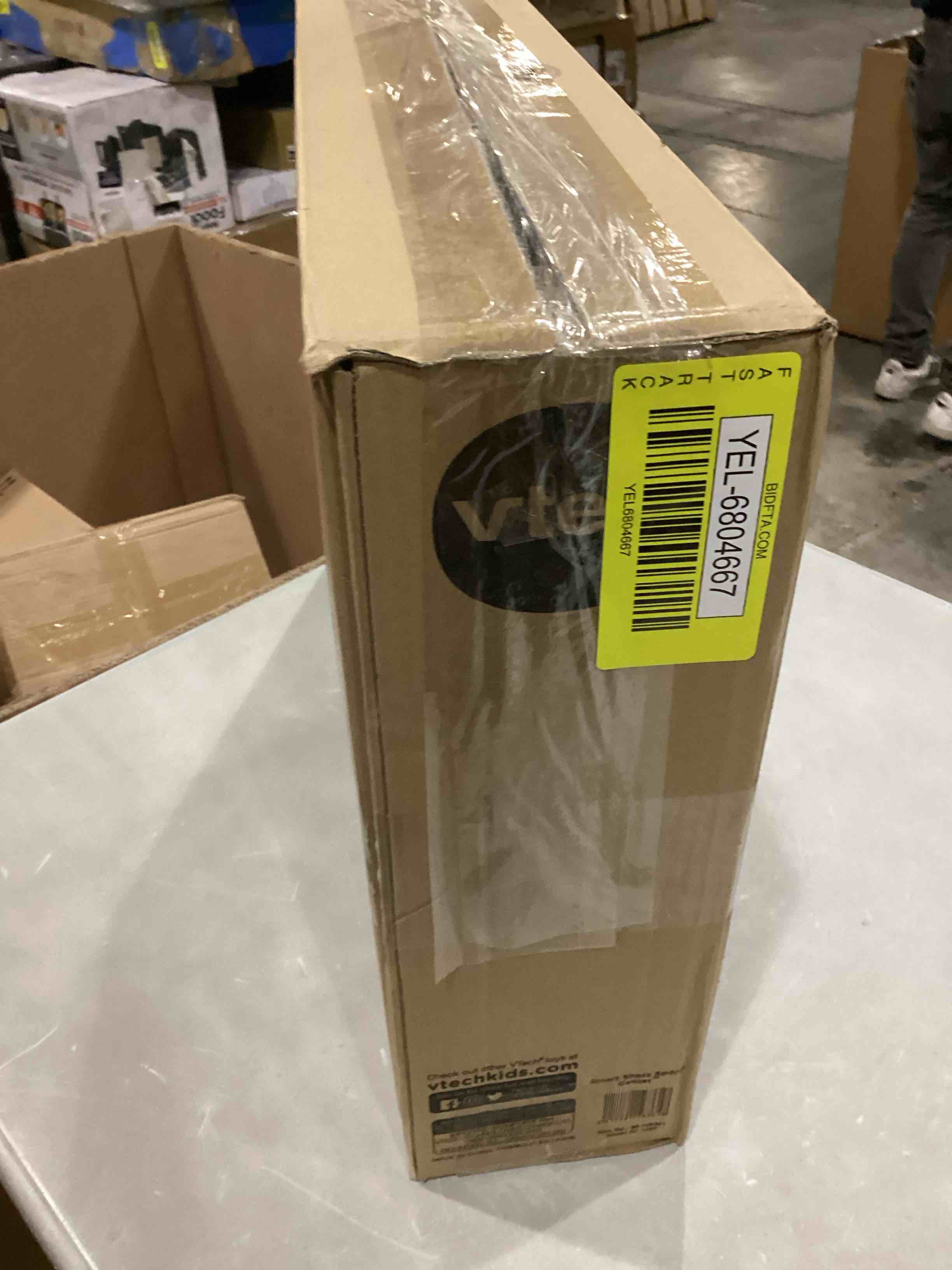 https://s3.amazonaws.com/lotting-images-prod/bidfta/YEL6804667_1738244248281.jpeg