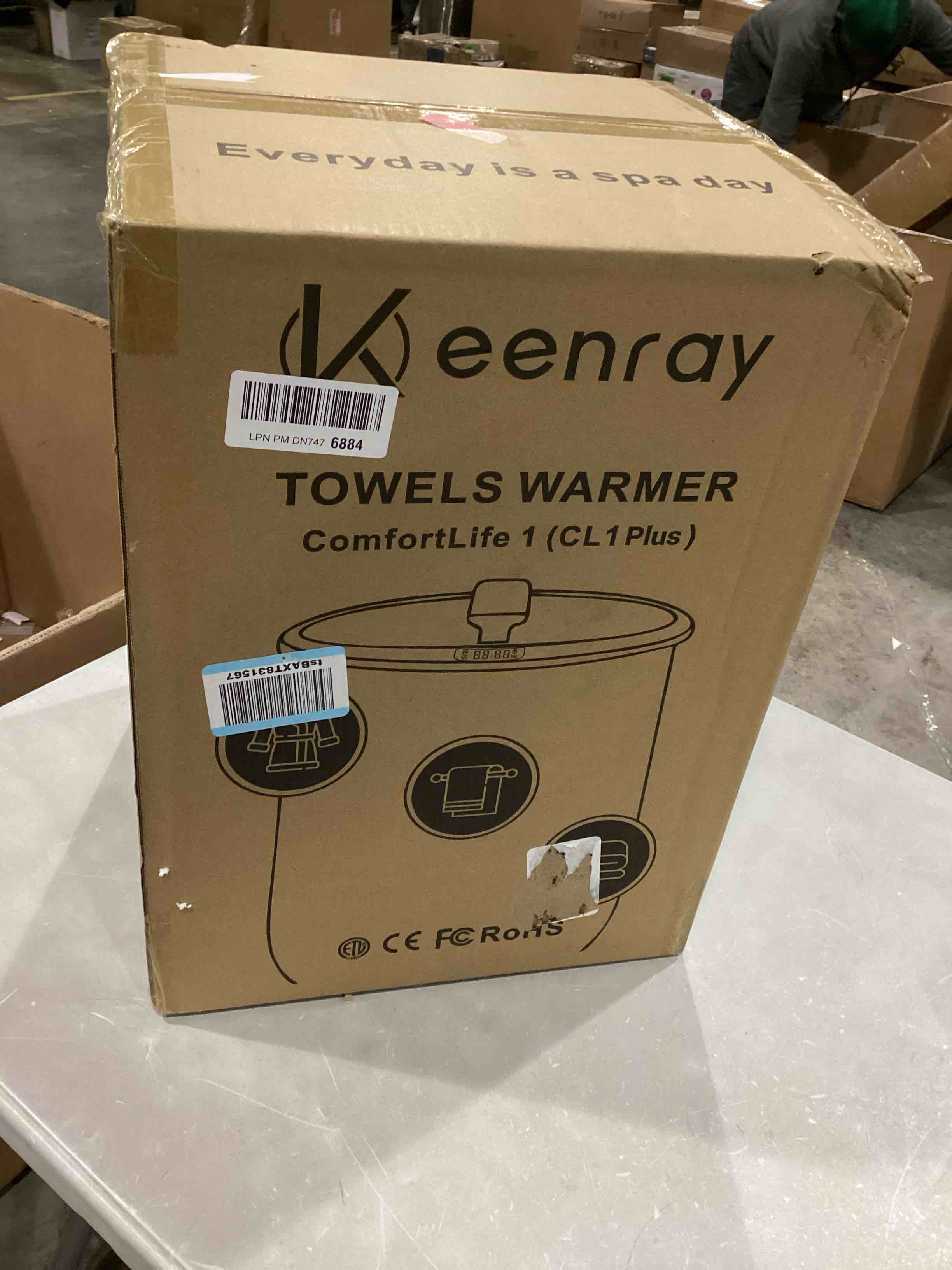 https://s3.amazonaws.com/lotting-images-prod/bidfta/YEL6804699_1738246993774.jpeg