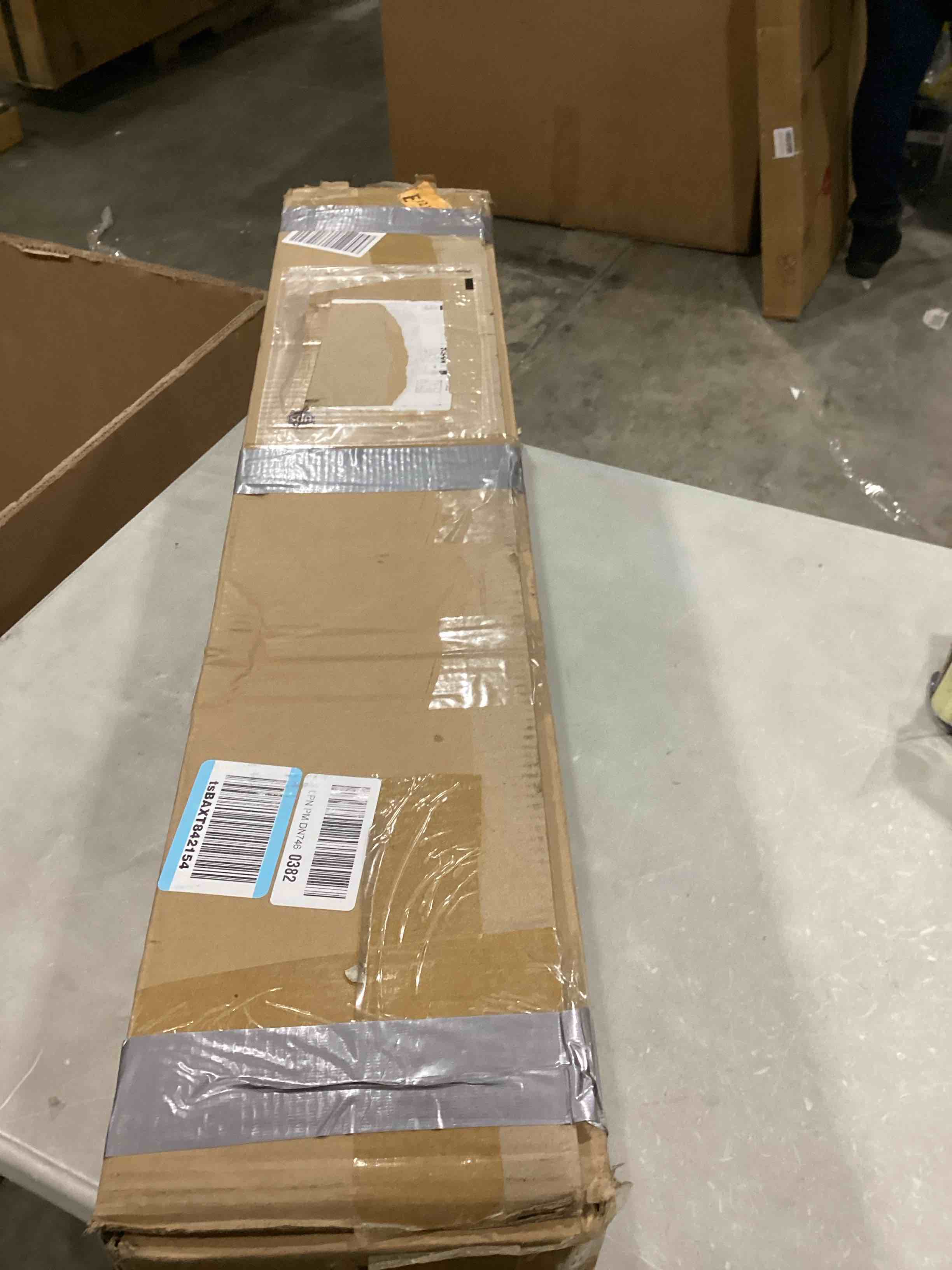 https://s3.amazonaws.com/lotting-images-prod/bidfta/YEL6804707_1738248804229.jpeg